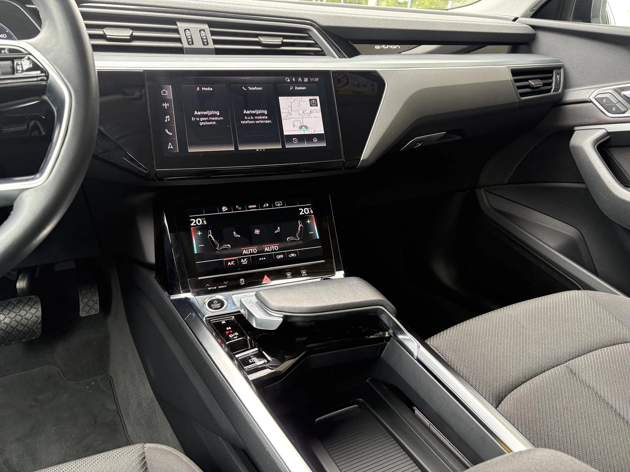 Hoofdafbeelding Audi e-tron