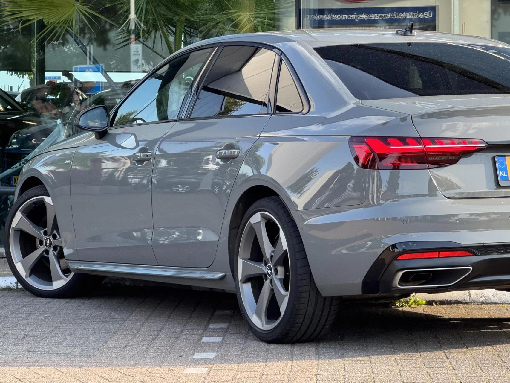 Hoofdafbeelding Audi A4