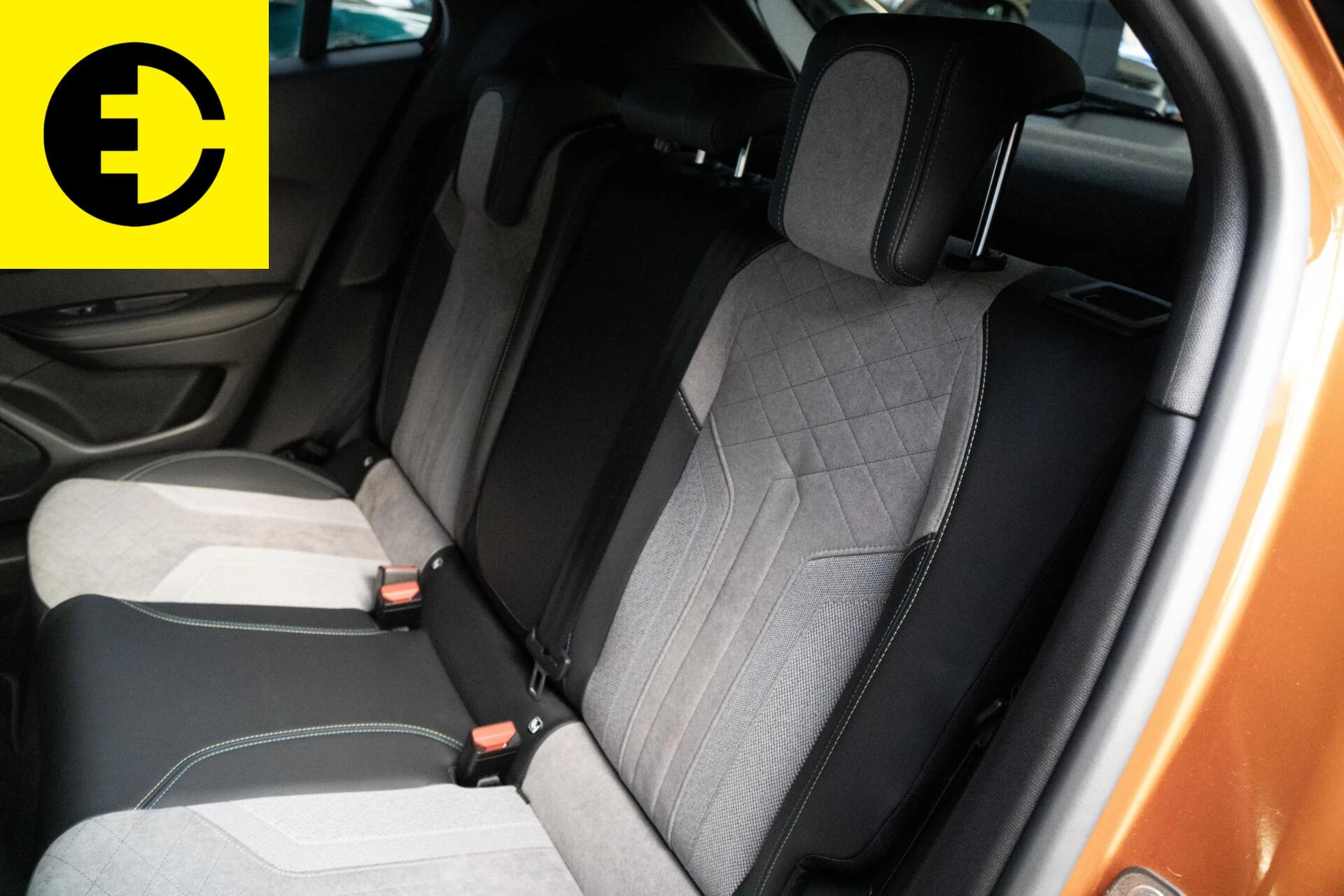 Hoofdafbeelding Peugeot e-2008