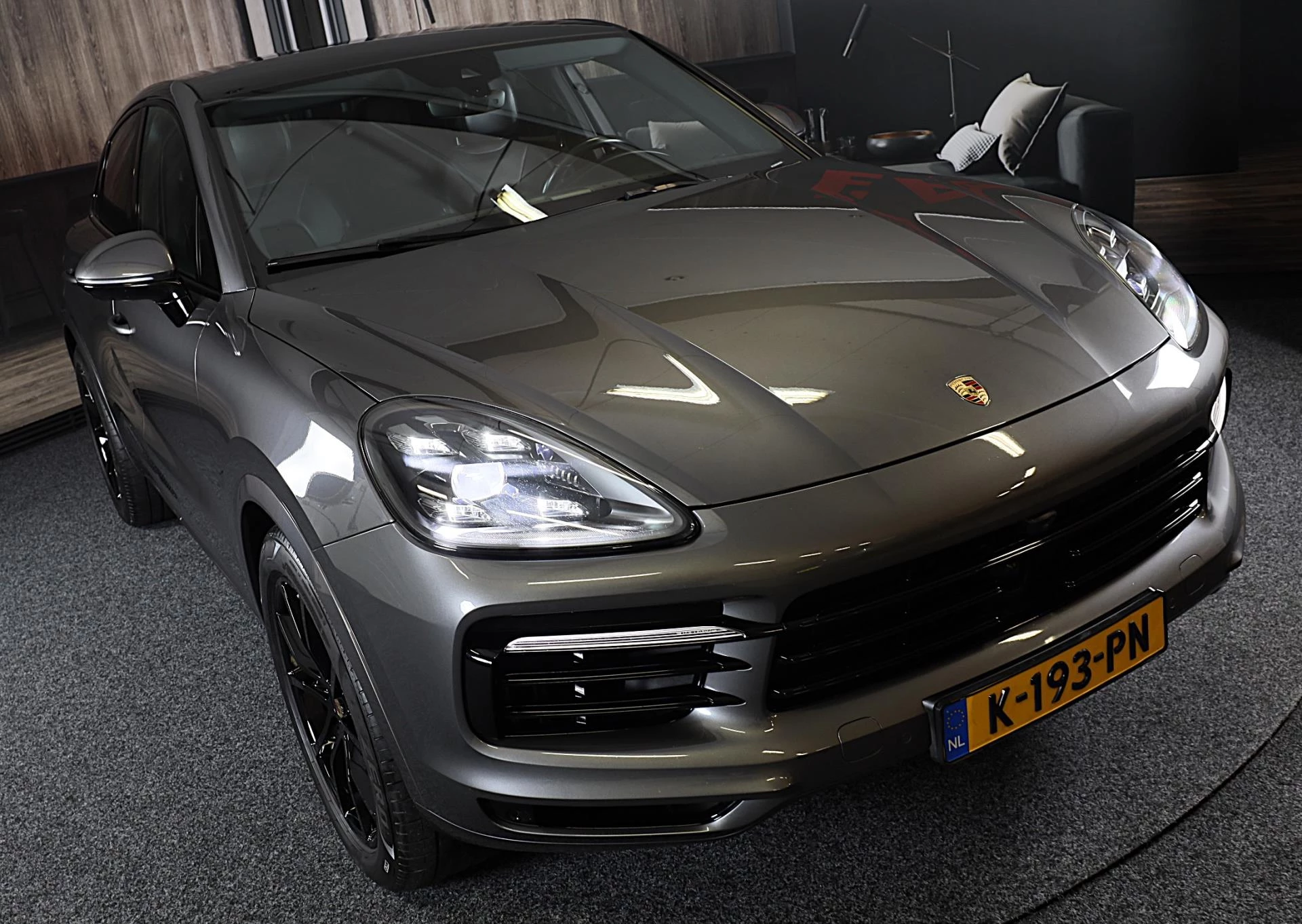 Hoofdafbeelding Porsche Cayenne