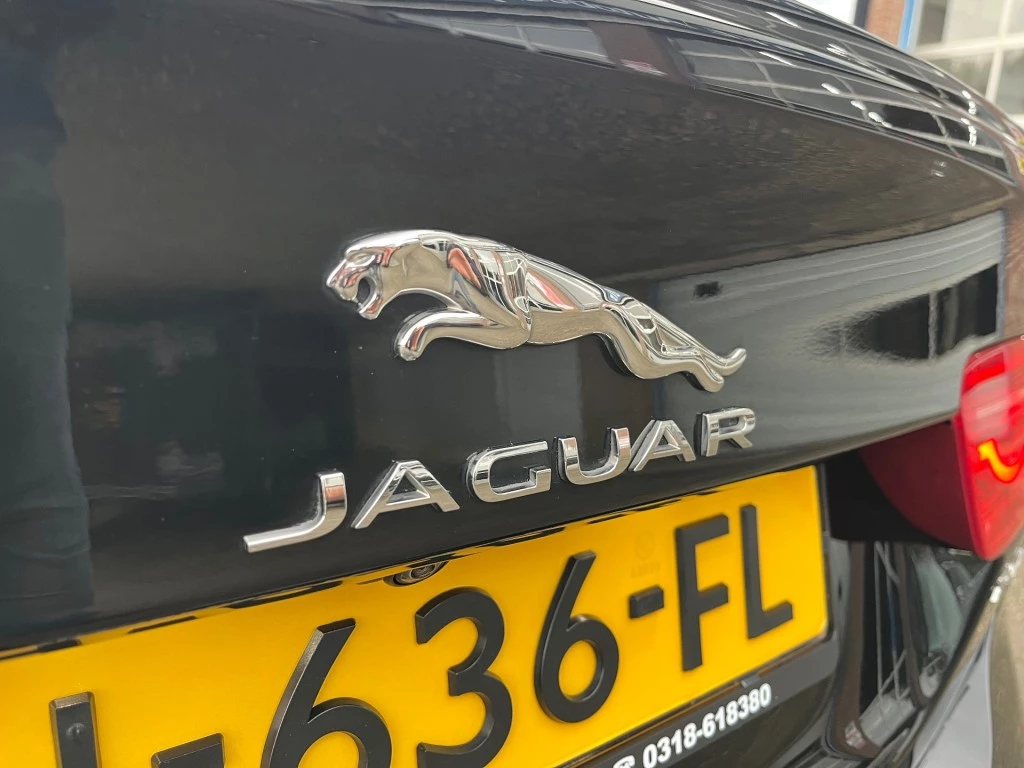 Hoofdafbeelding Jaguar XE