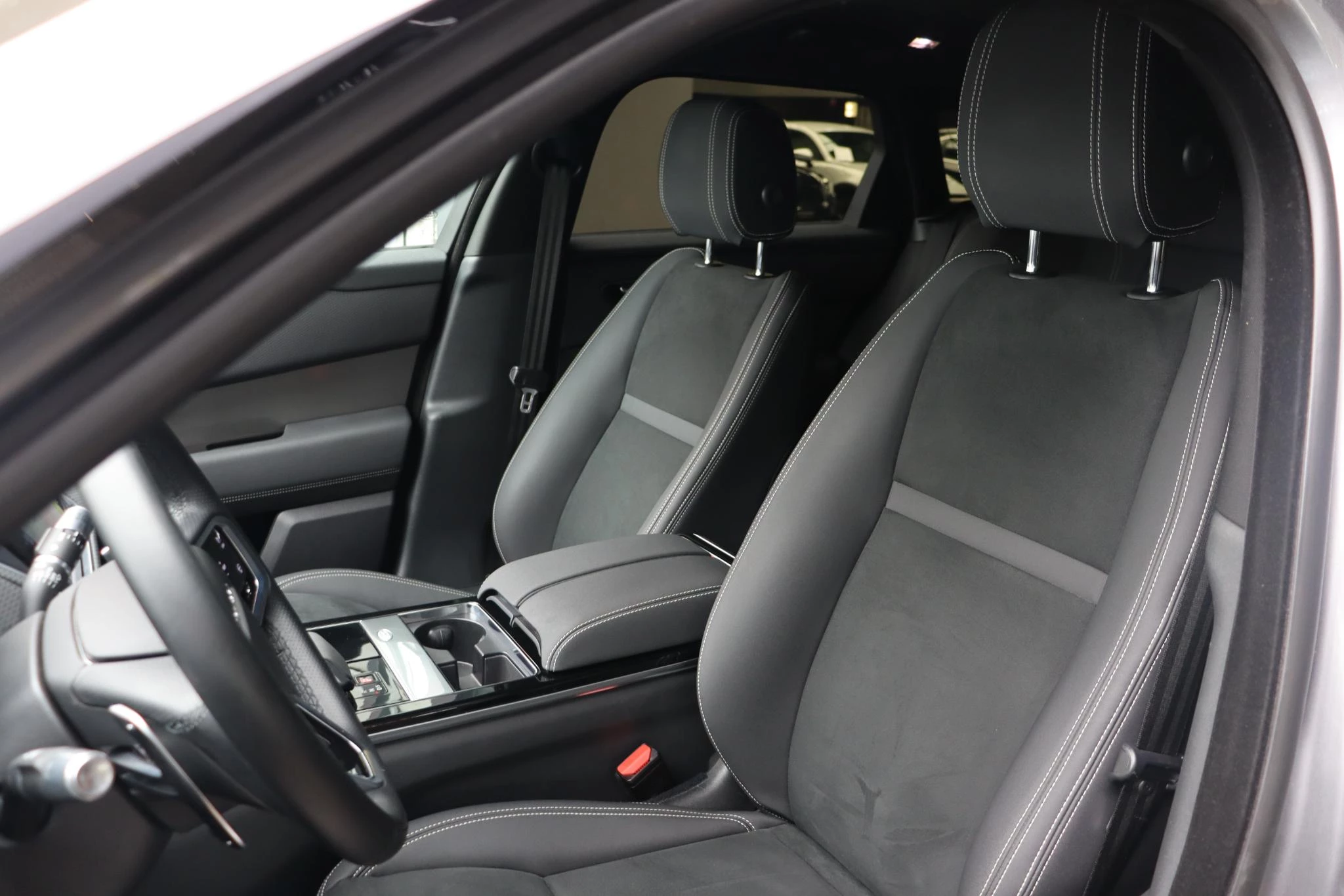 Hoofdafbeelding Land Rover Range Rover Velar