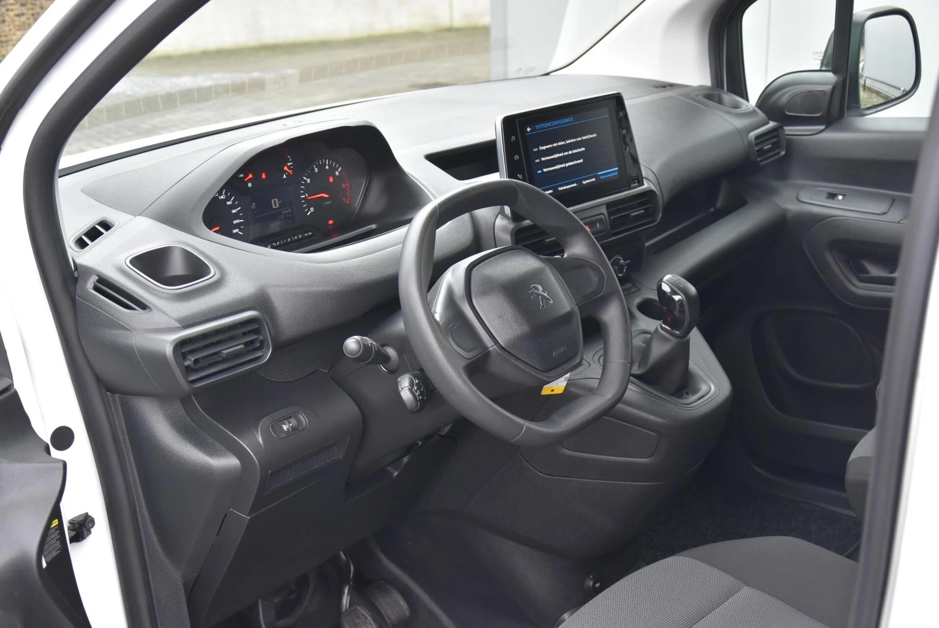 Hoofdafbeelding Peugeot Partner