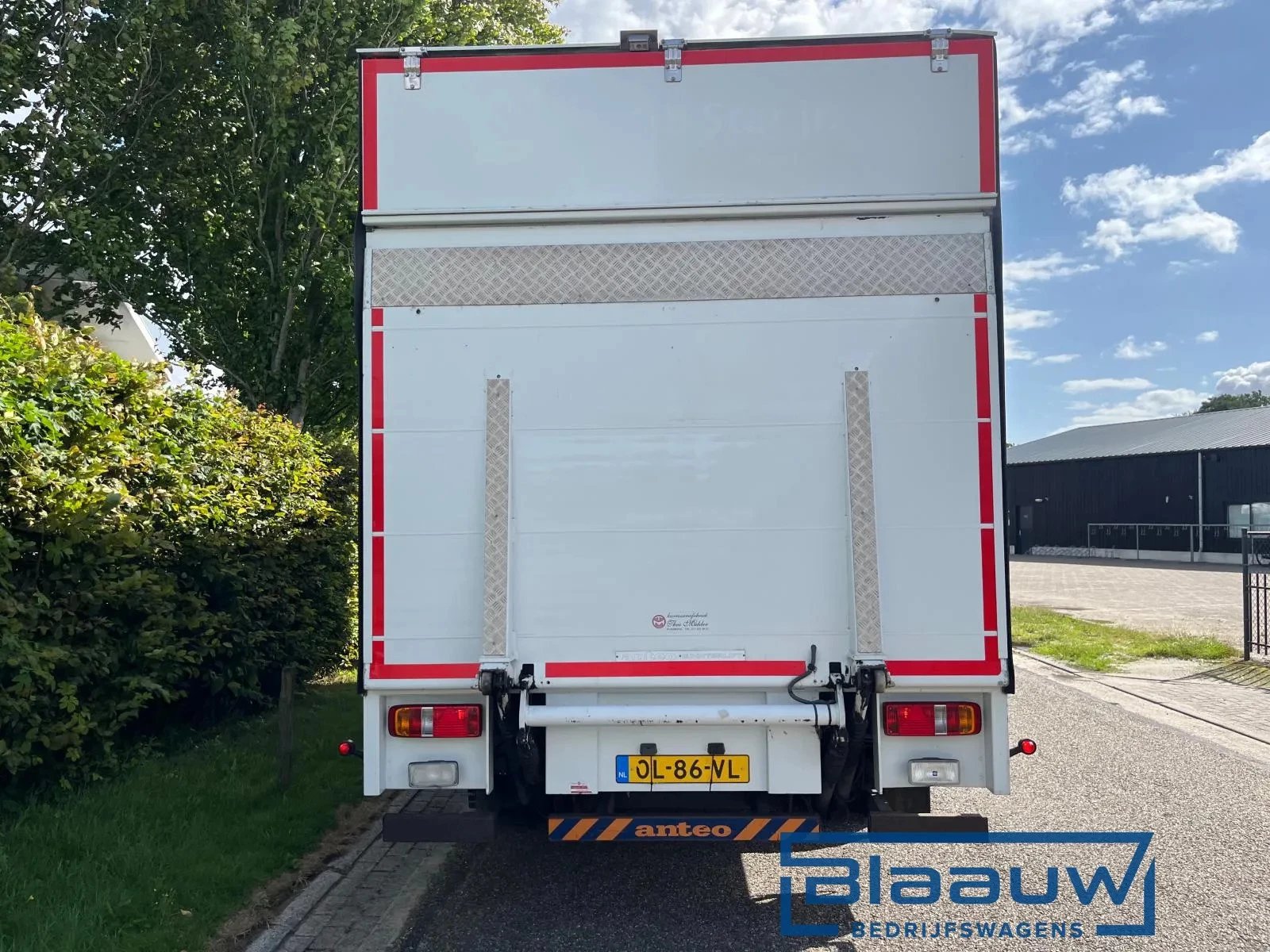 Hoofdafbeelding Iveco 40C18 Be trekker + Be bloemen oplegger