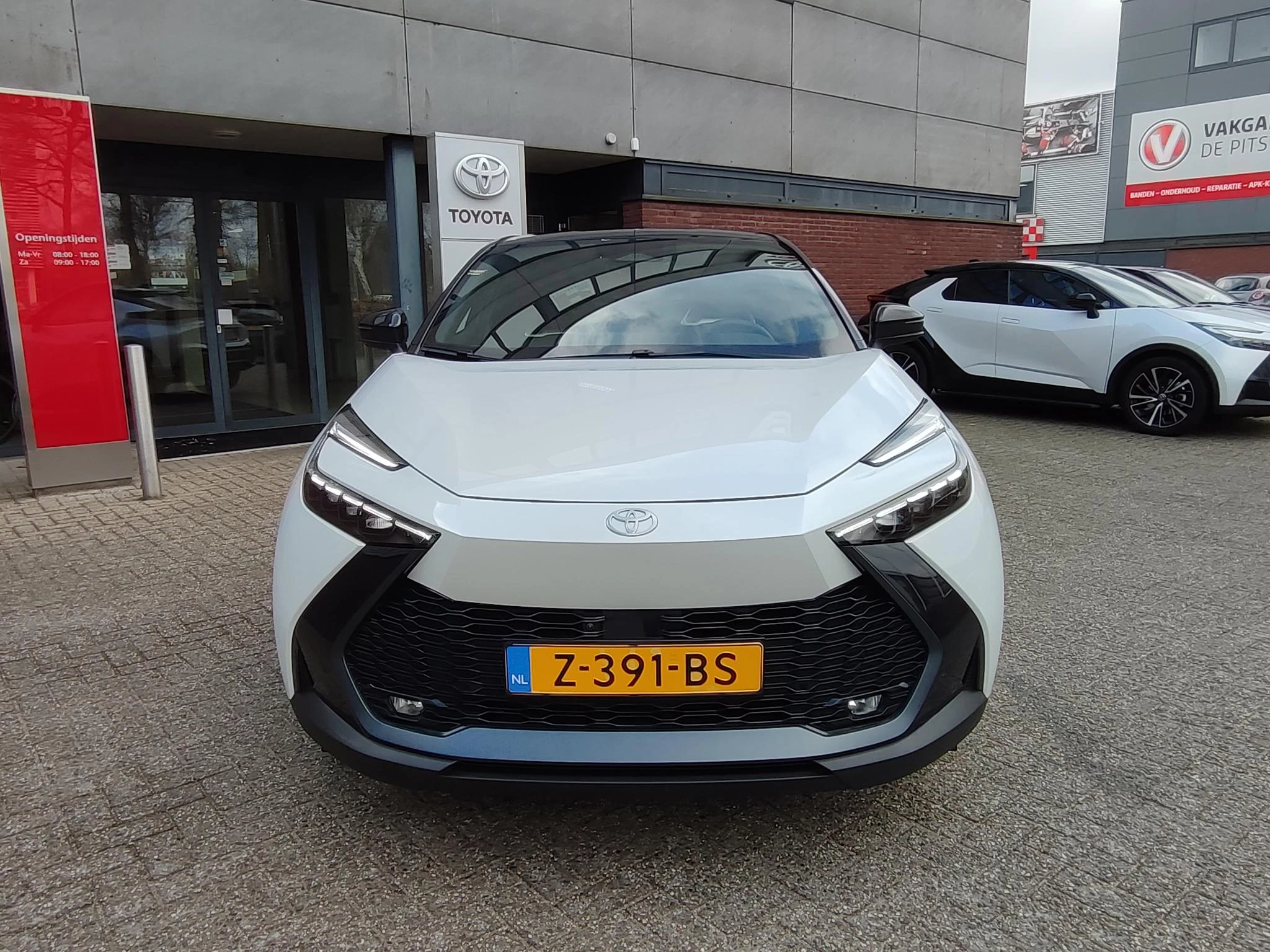 Hoofdafbeelding Toyota C-HR