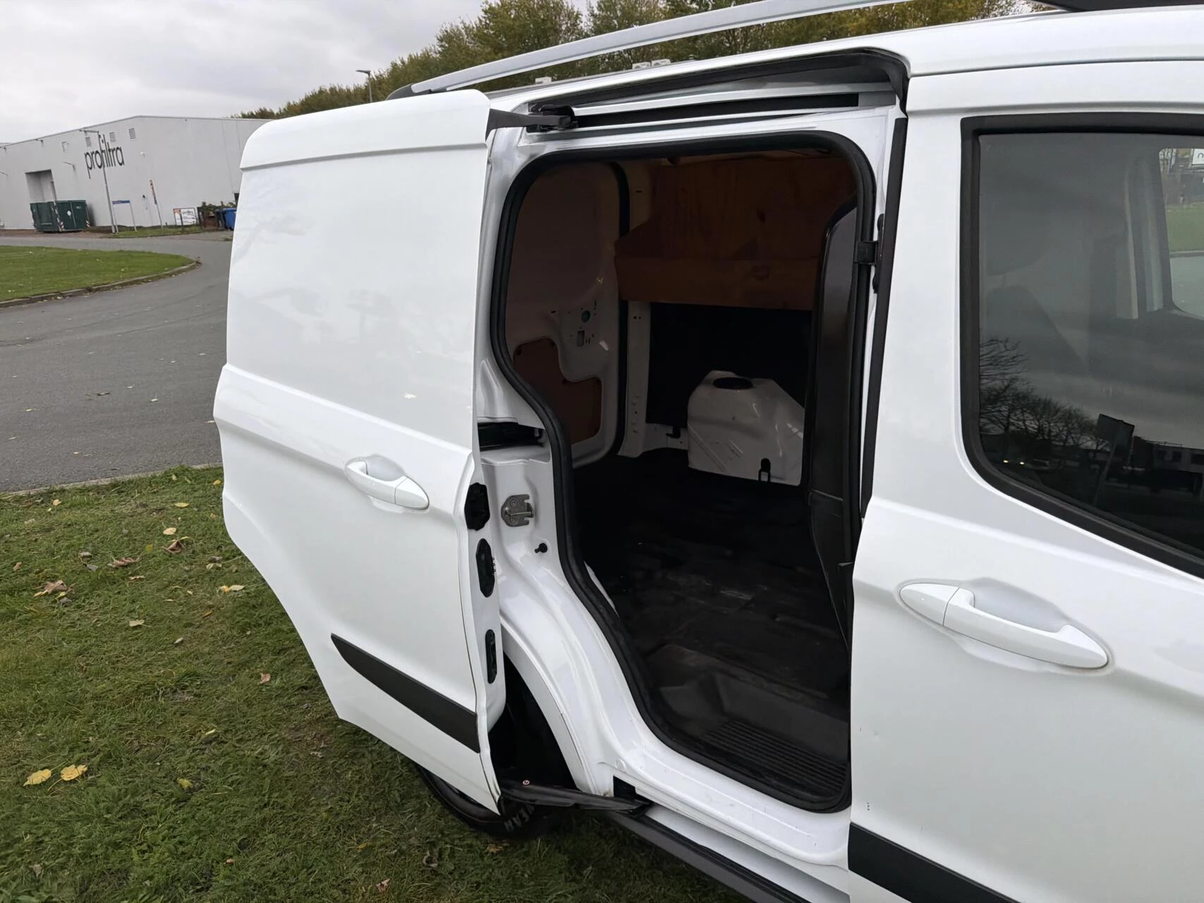 Hoofdafbeelding Ford Transit Courier