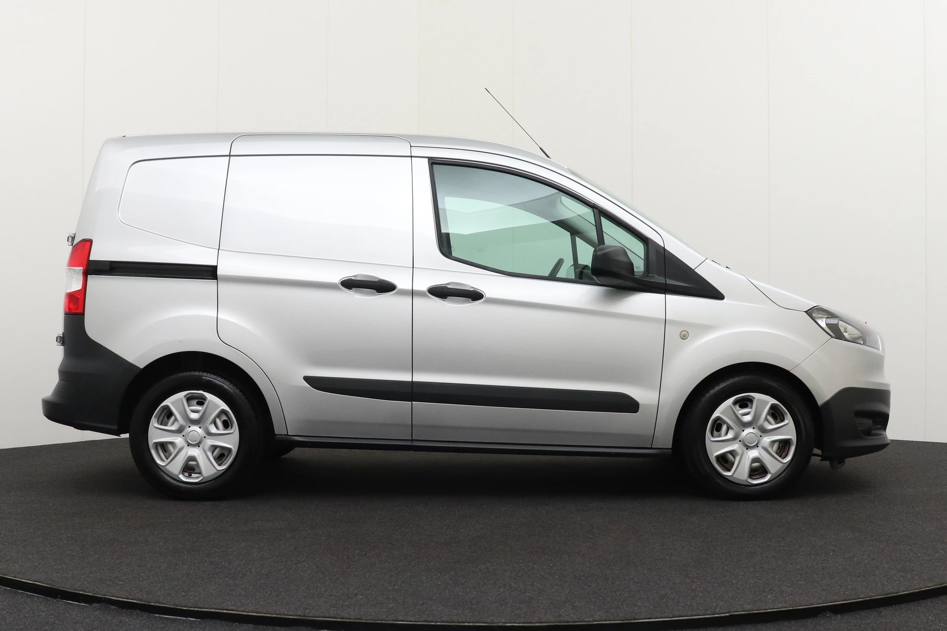 Hoofdafbeelding Ford Transit Courier