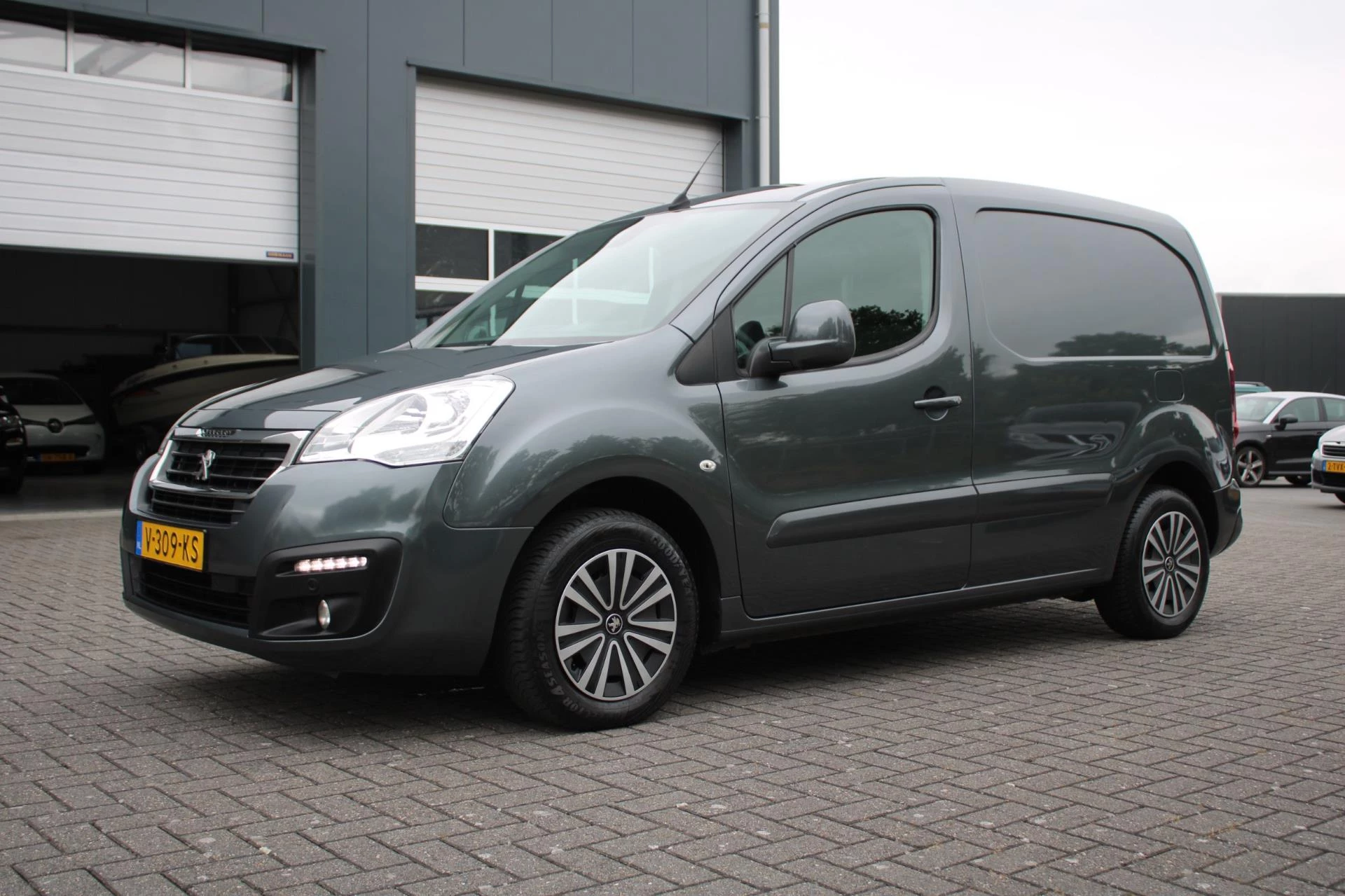 Hoofdafbeelding Peugeot Partner