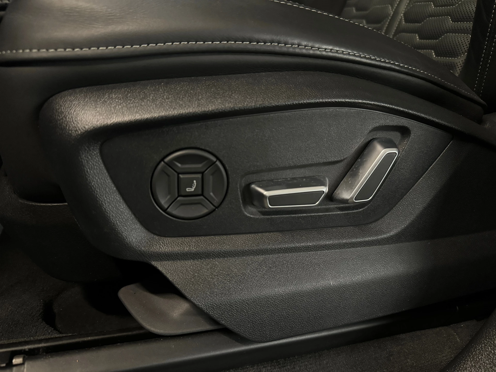 Hoofdafbeelding Audi RSQ8