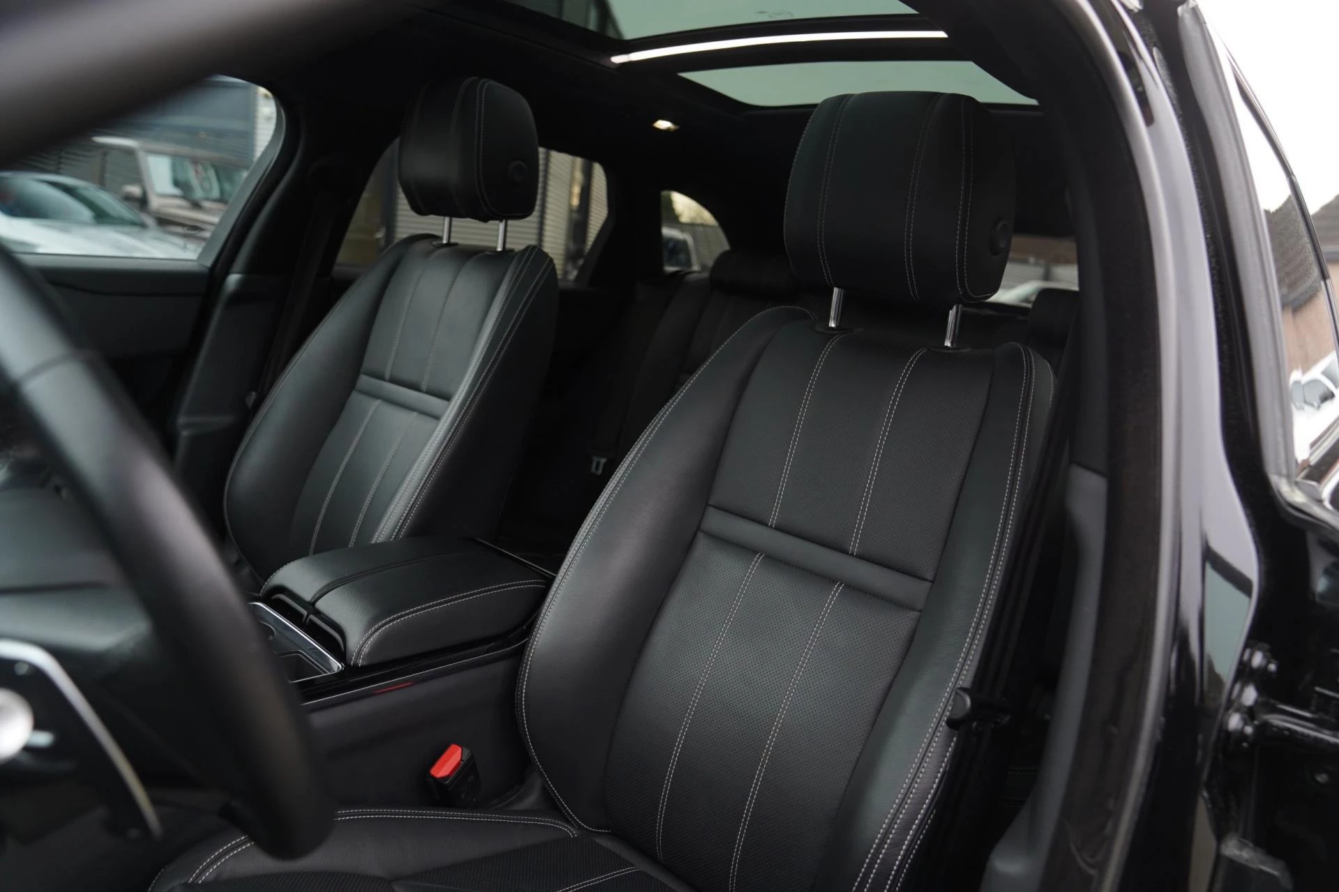 Hoofdafbeelding Land Rover Range Rover Velar
