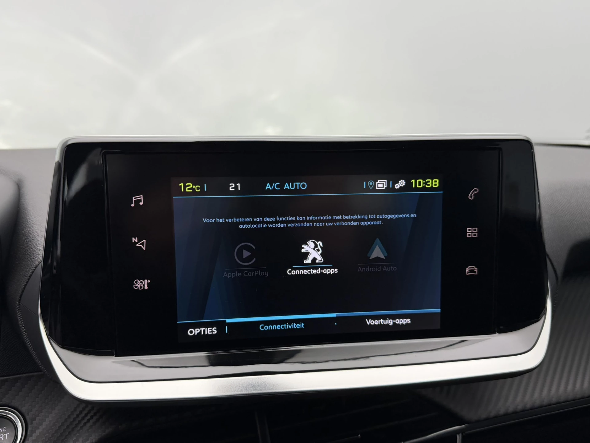 Hoofdafbeelding Peugeot e-2008