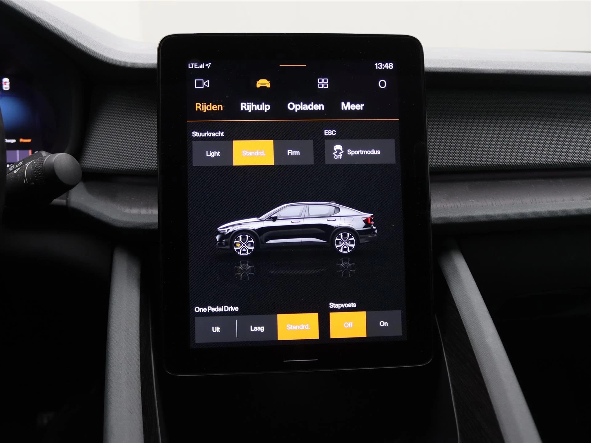 Hoofdafbeelding Polestar 2