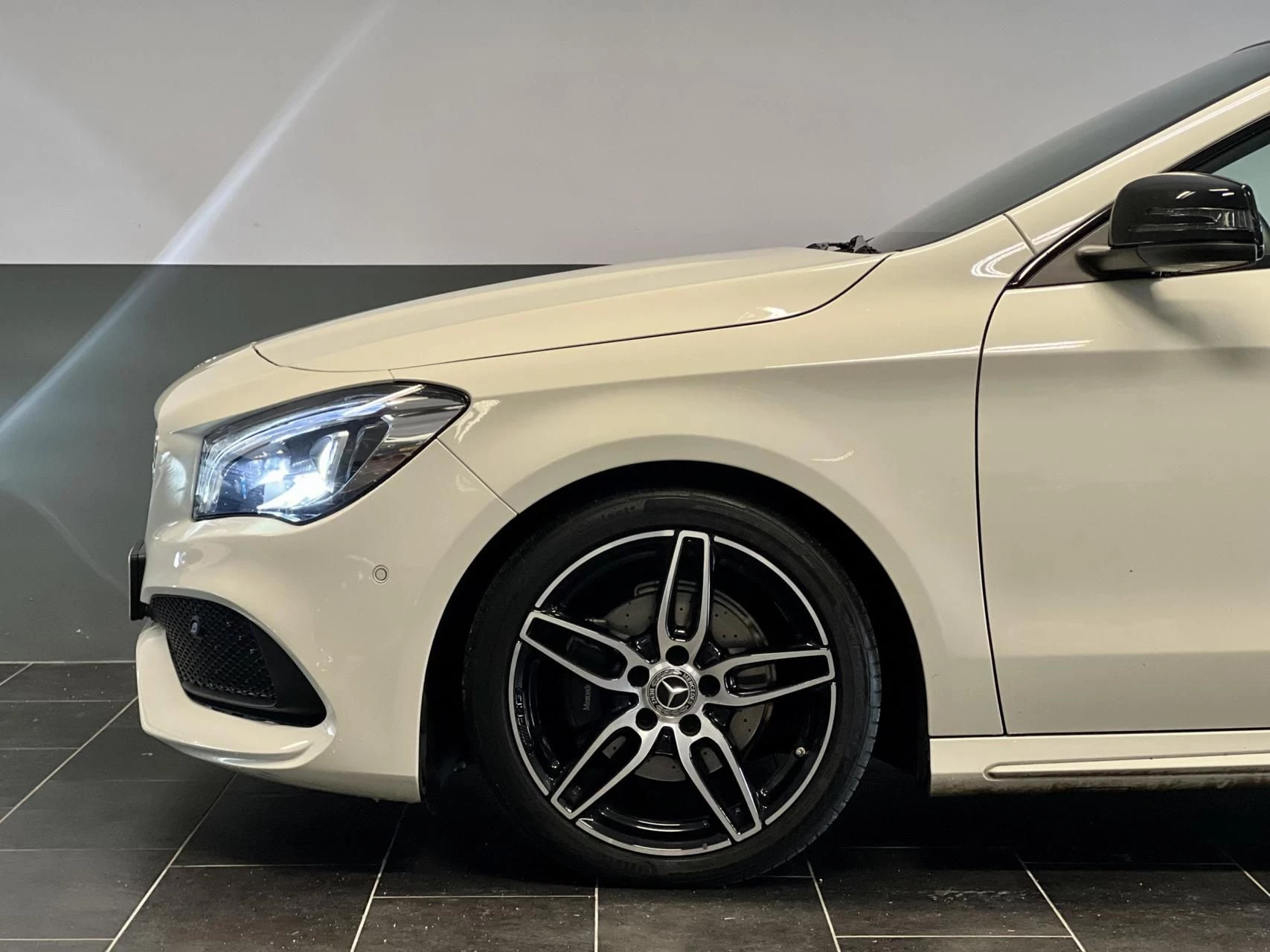 Hoofdafbeelding Mercedes-Benz CLA