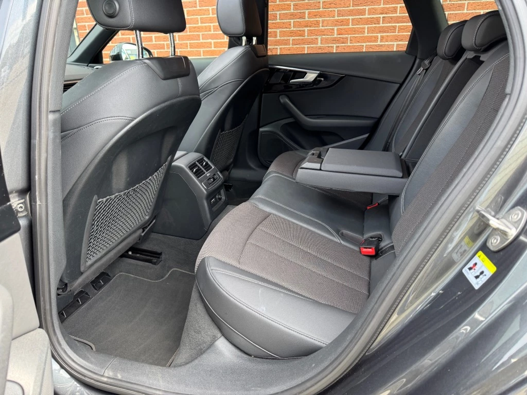 Hoofdafbeelding Audi A4