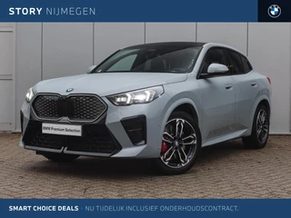 BMW iX2 eDrive20 High Executive M Sport / Panoramadak / Trekhaak / Sportstoelen / Adaptieve LED / Comfort Access / Head-Up / Parking Assistant Plus / M Adaptief onderstel