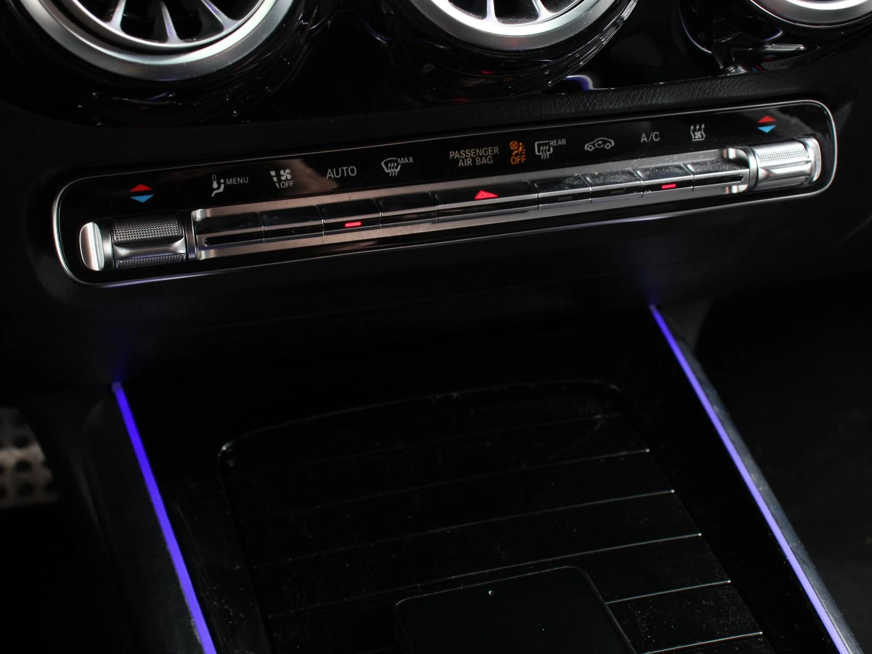 Hoofdafbeelding Mercedes-Benz EQA