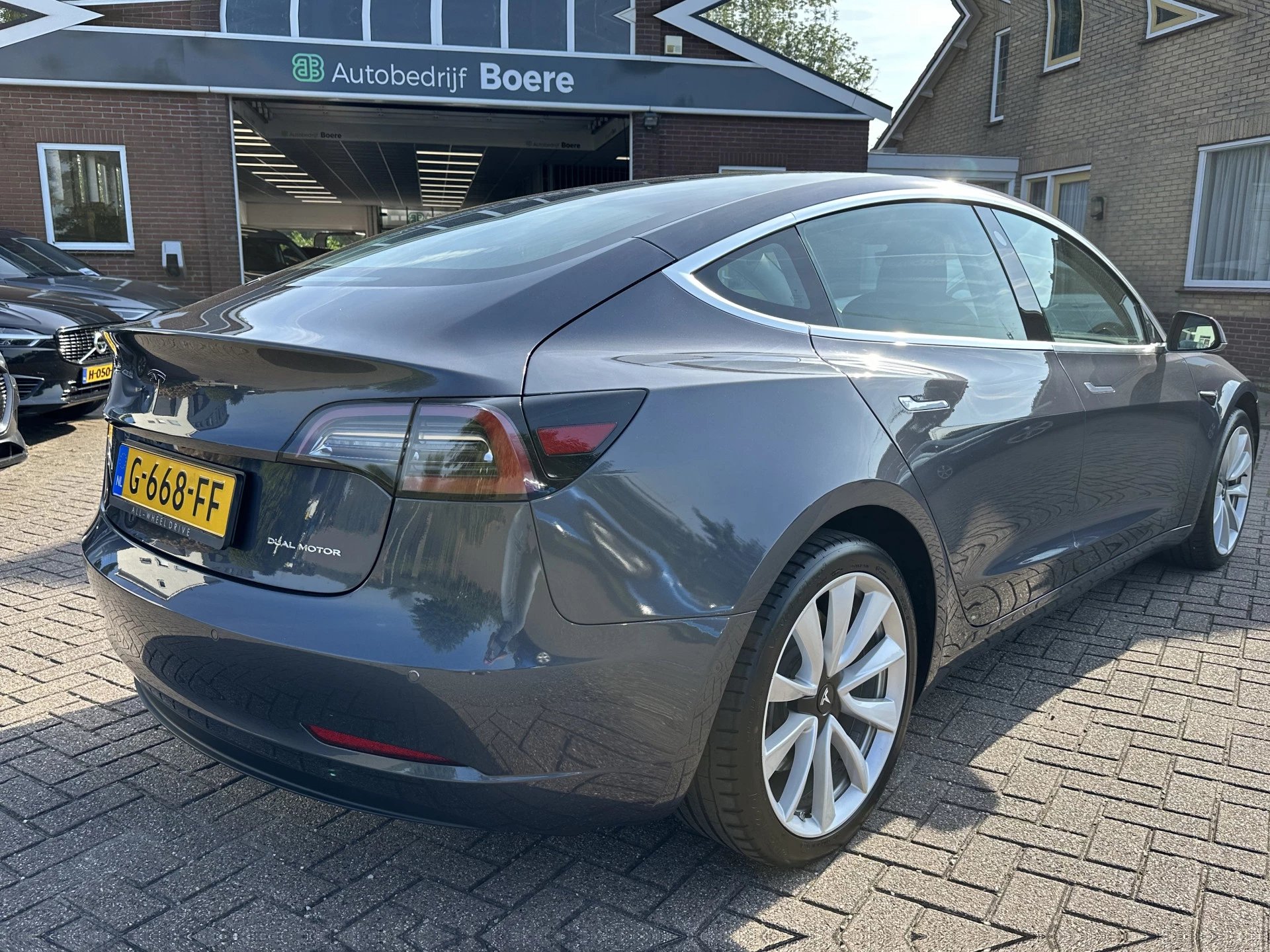 Hoofdafbeelding Tesla Model 3