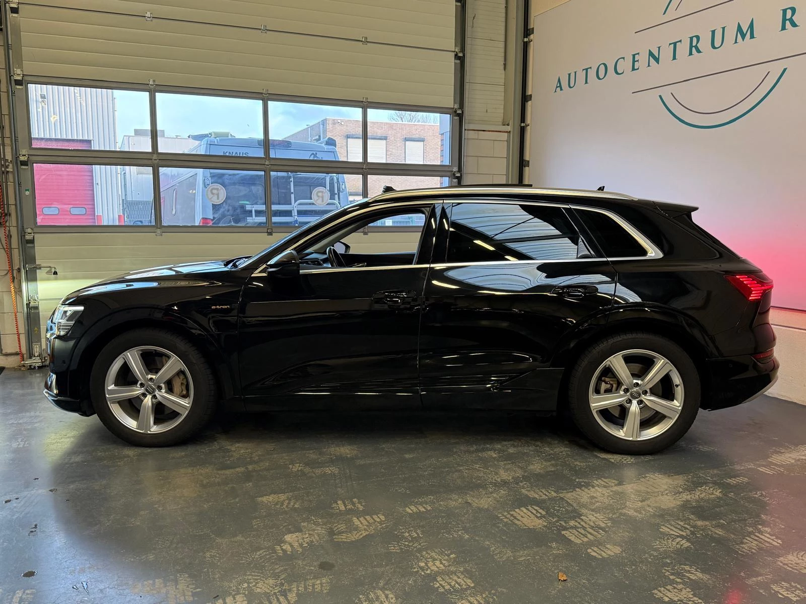 Hoofdafbeelding Audi e-tron