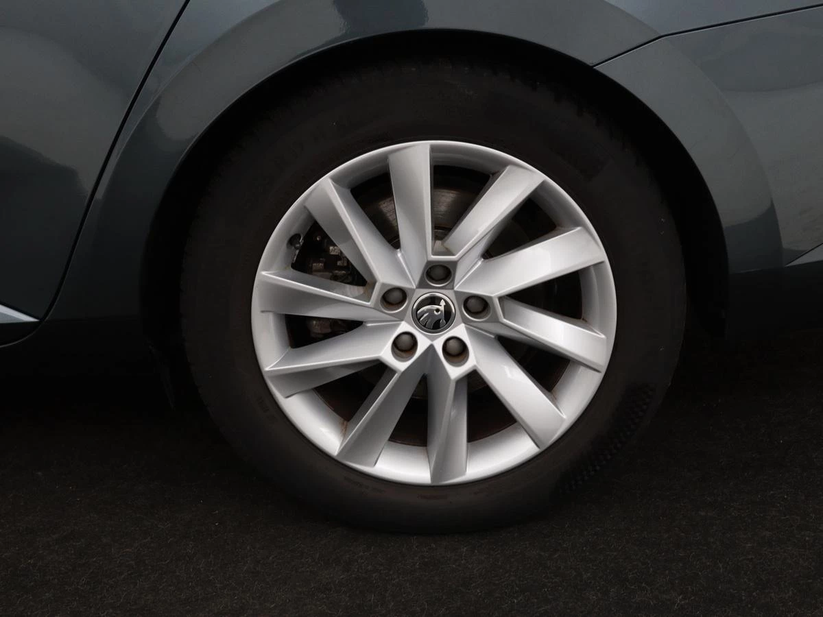 Hoofdafbeelding Škoda Superb