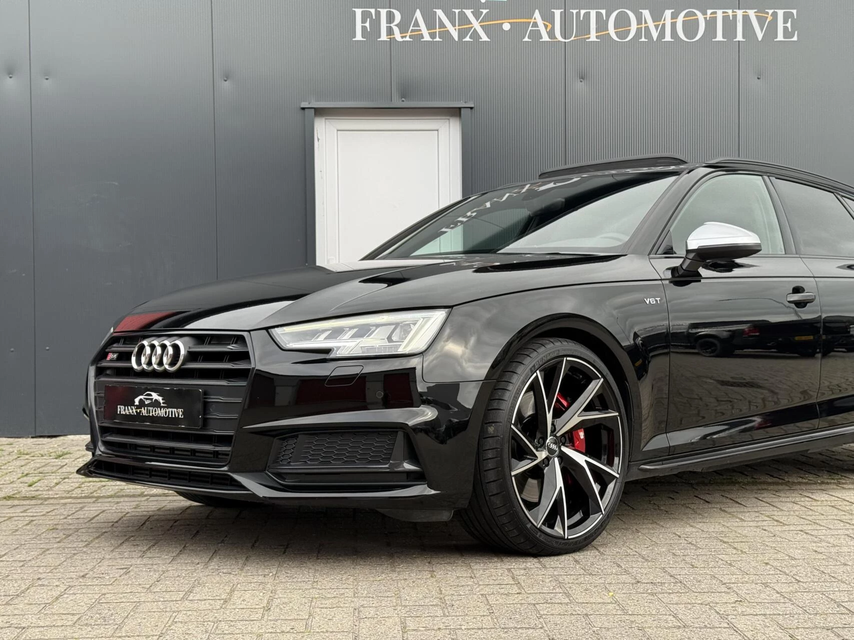 Hoofdafbeelding Audi S4
