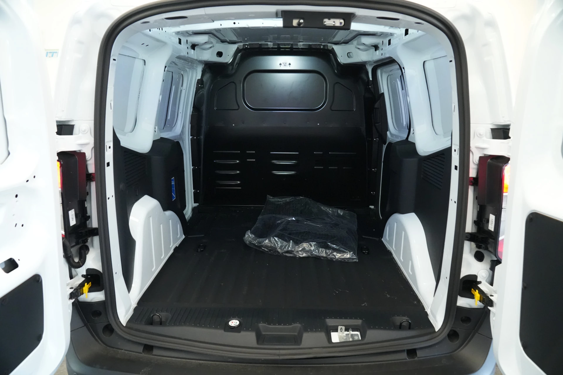 Hoofdafbeelding Ford E-Transit