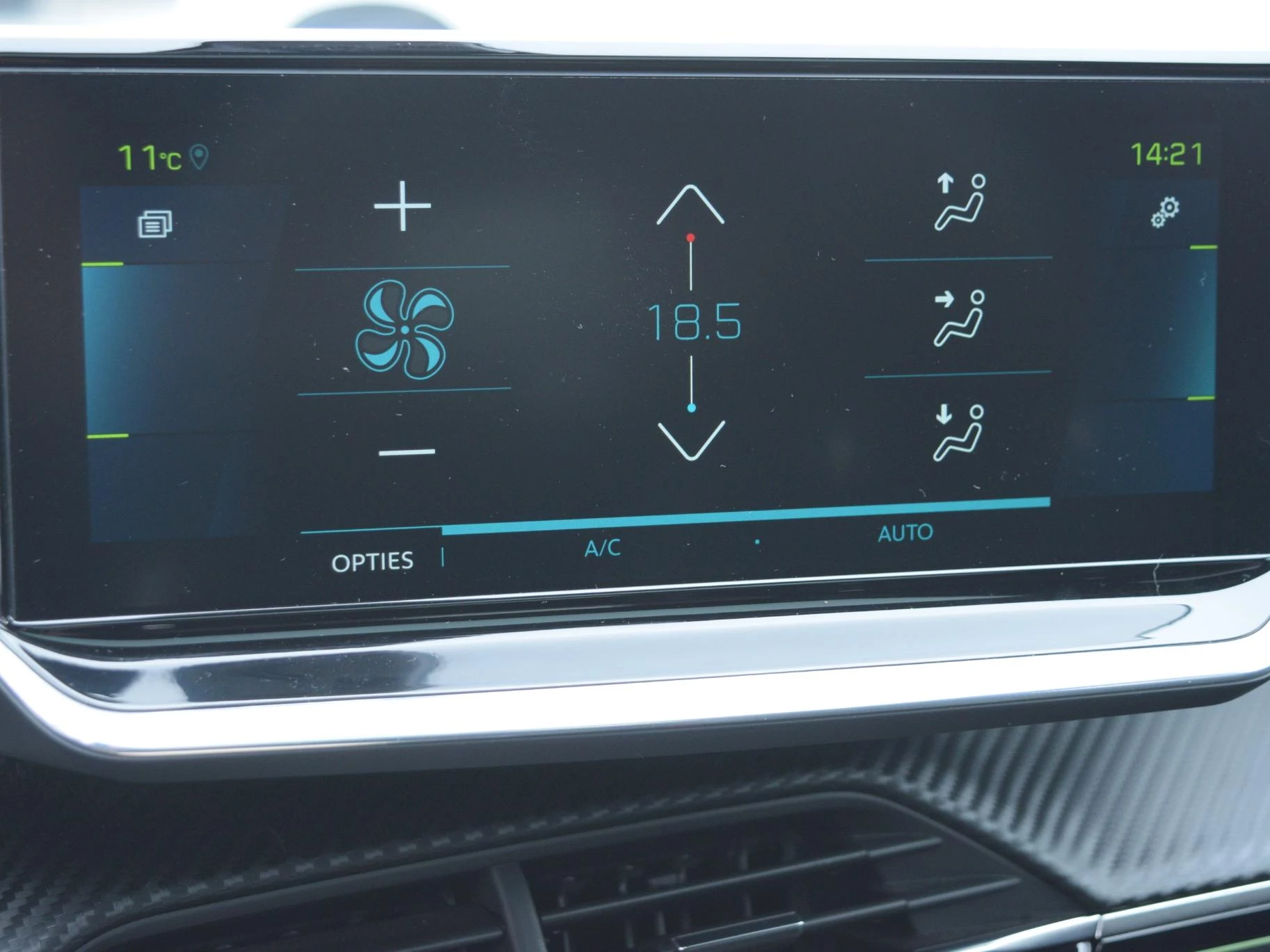 Hoofdafbeelding Peugeot e-208