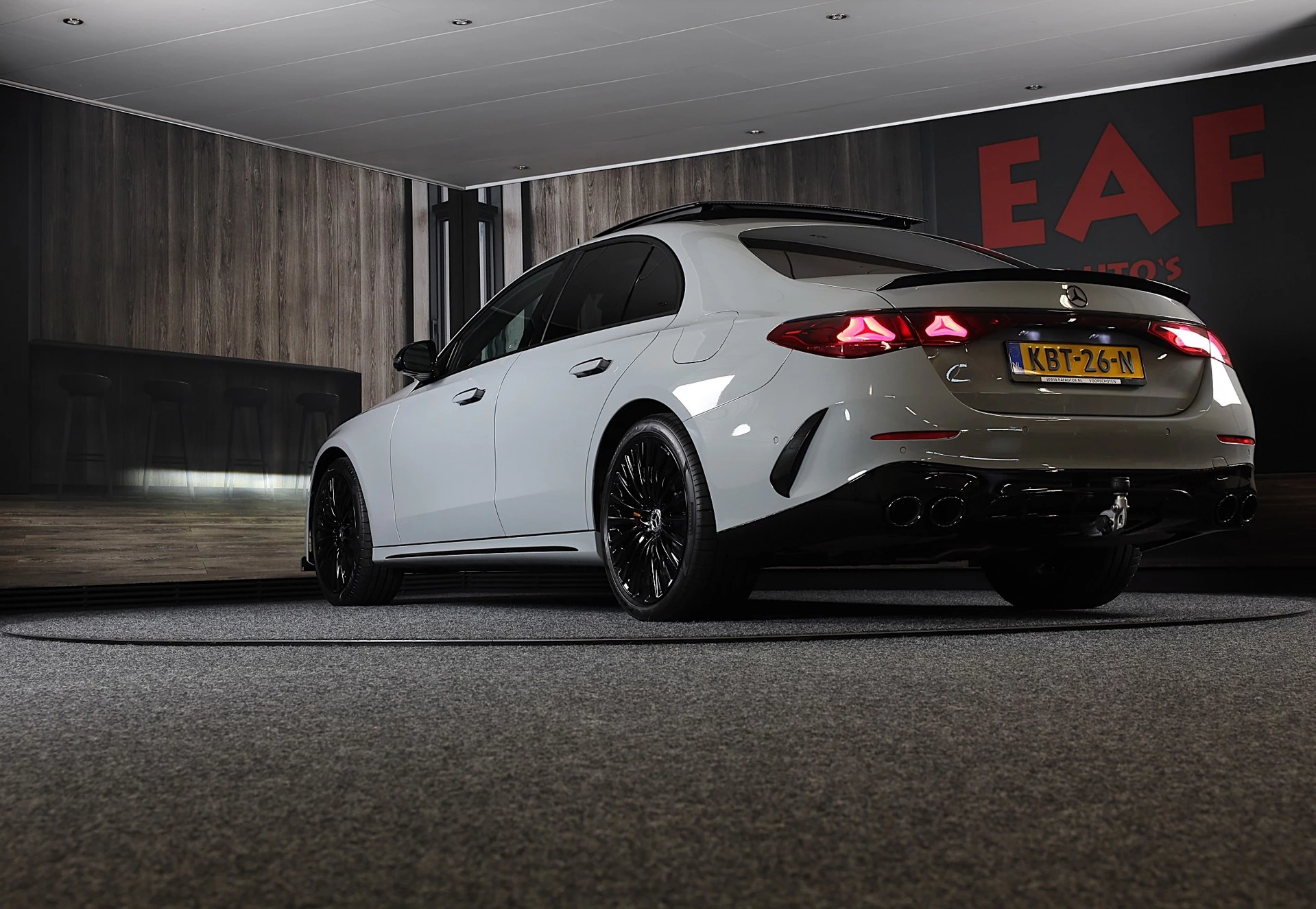 Hoofdafbeelding Mercedes-Benz E-Klasse