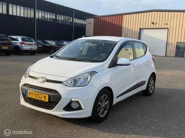 Hoofdafbeelding Hyundai i10