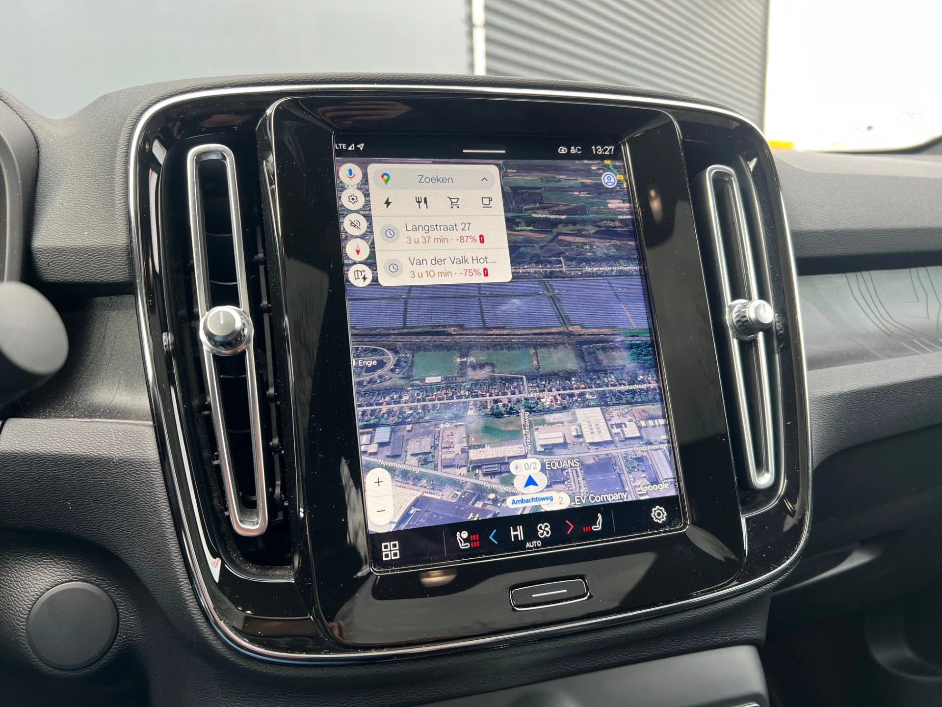 Hoofdafbeelding Volvo C40