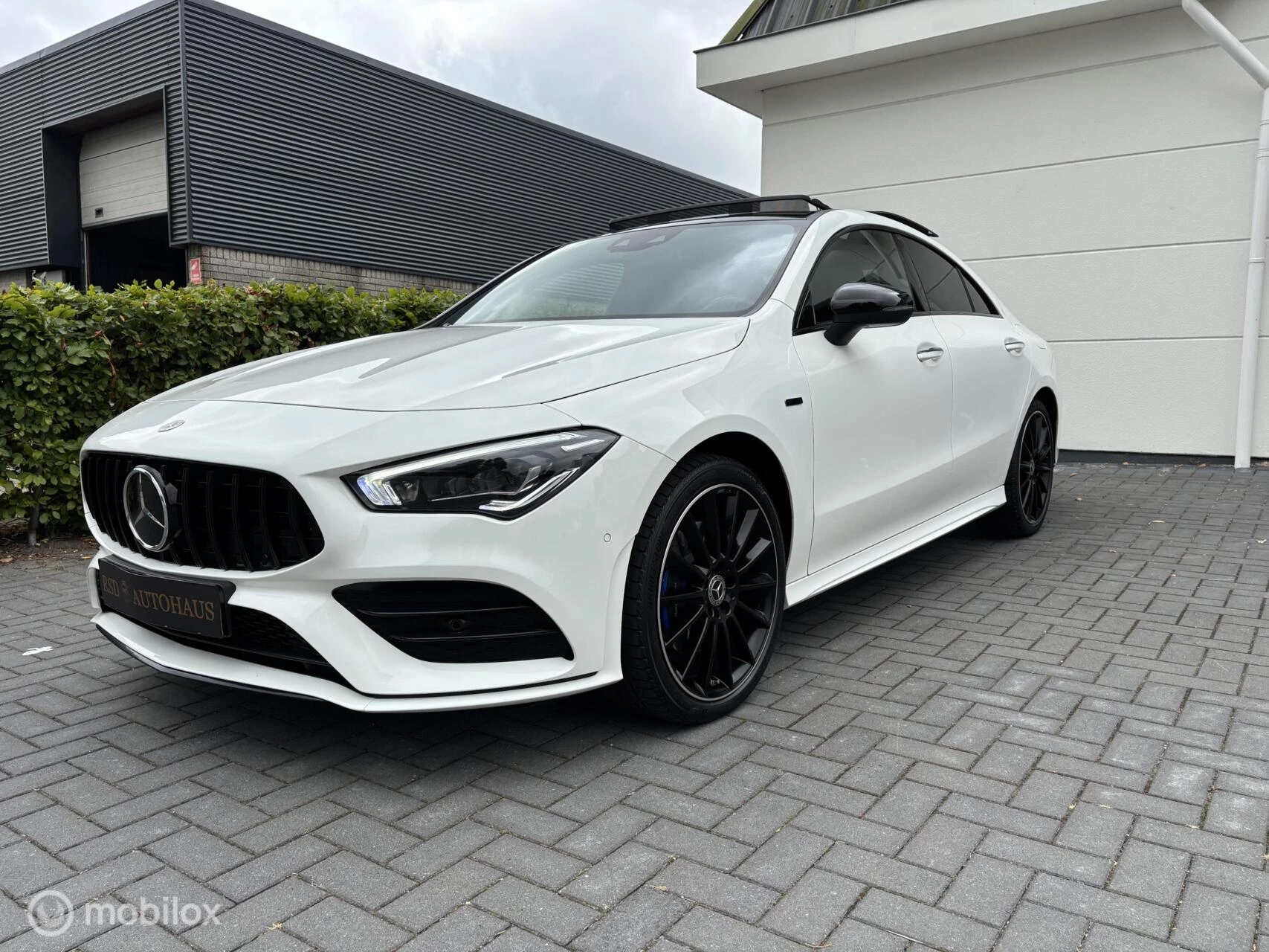 Hoofdafbeelding Mercedes-Benz CLA