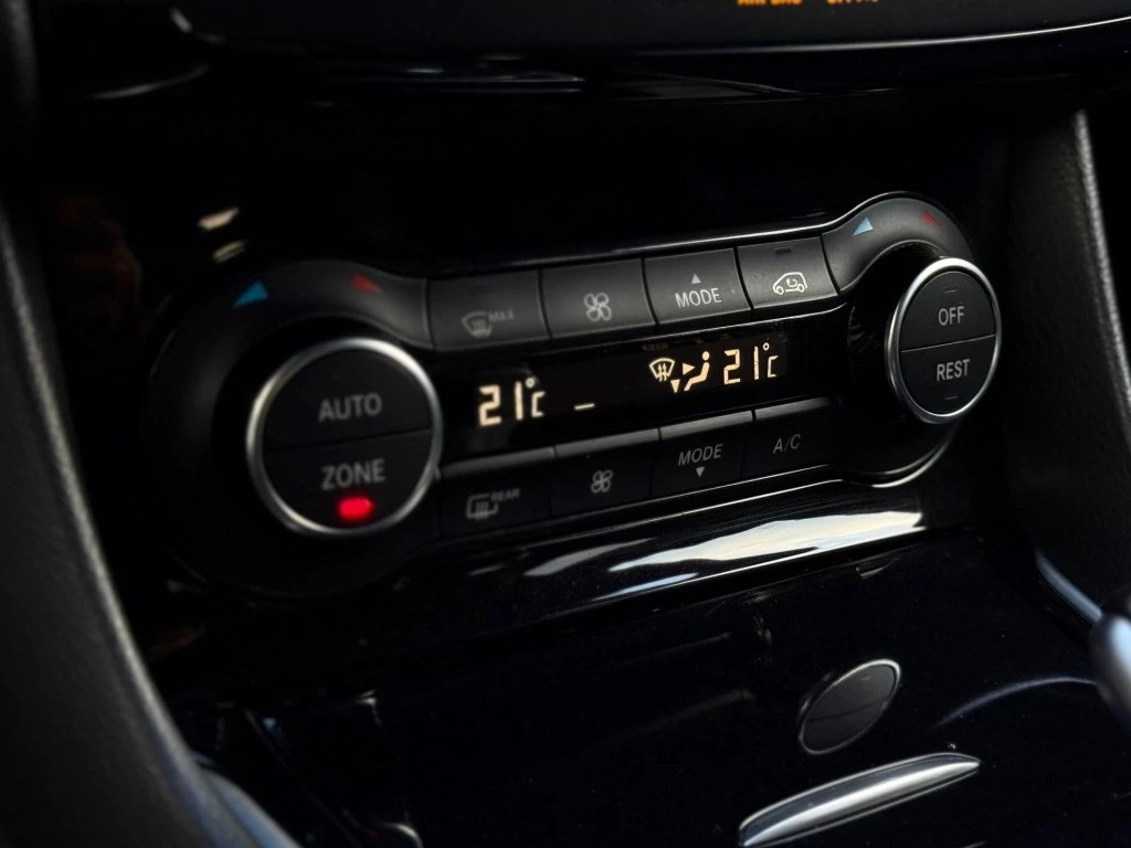 Hoofdafbeelding Infiniti Q