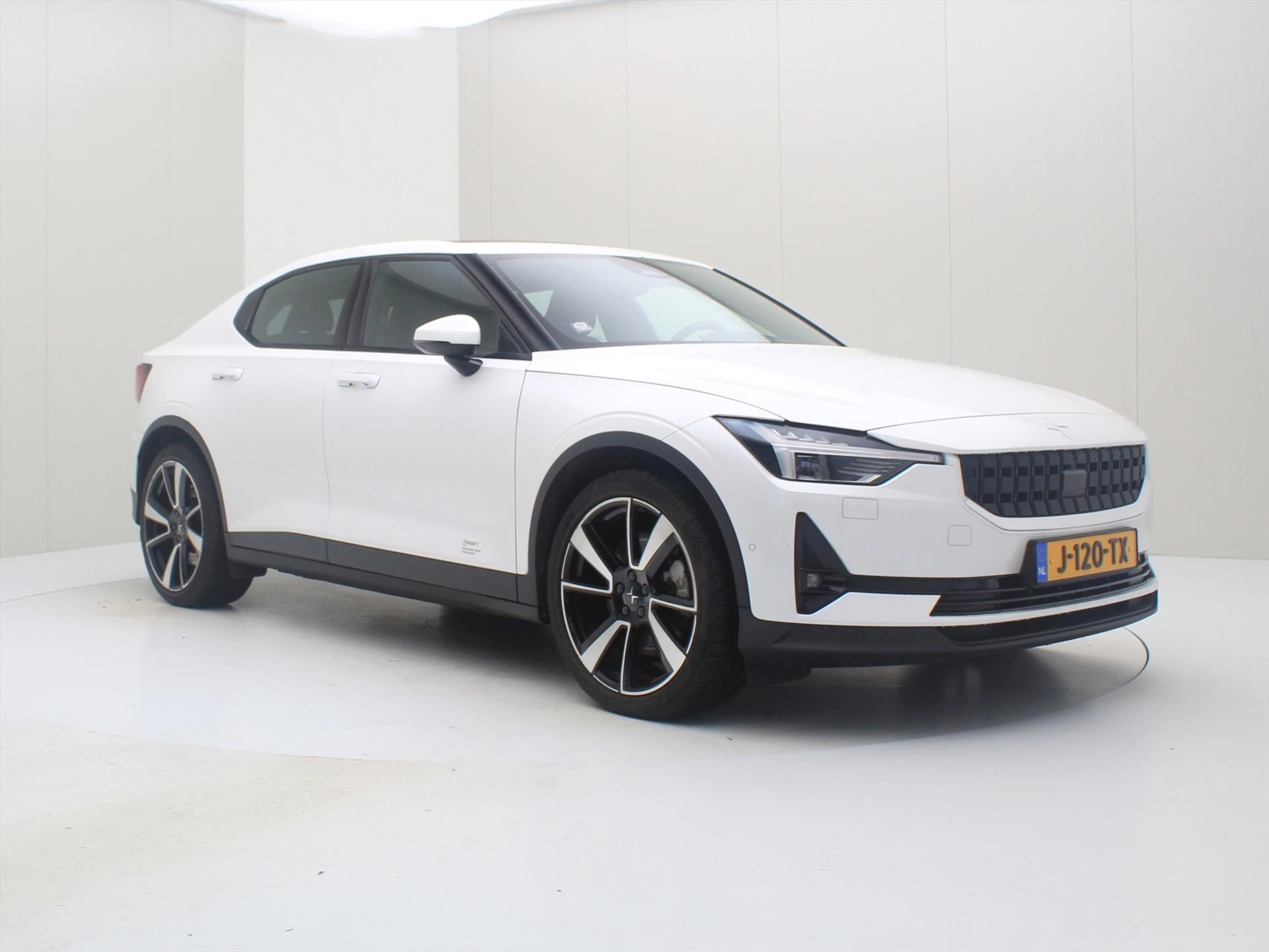 Hoofdafbeelding Polestar 2