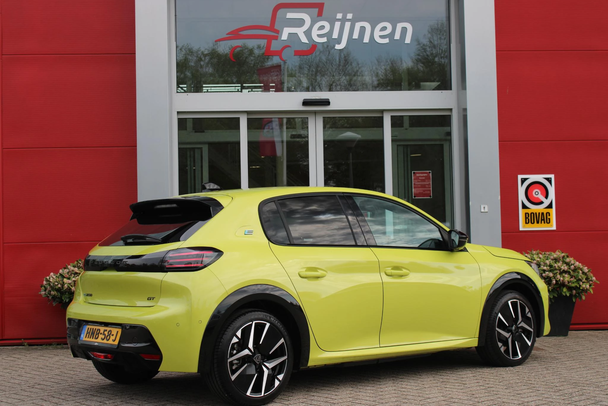 Hoofdafbeelding Peugeot e-208