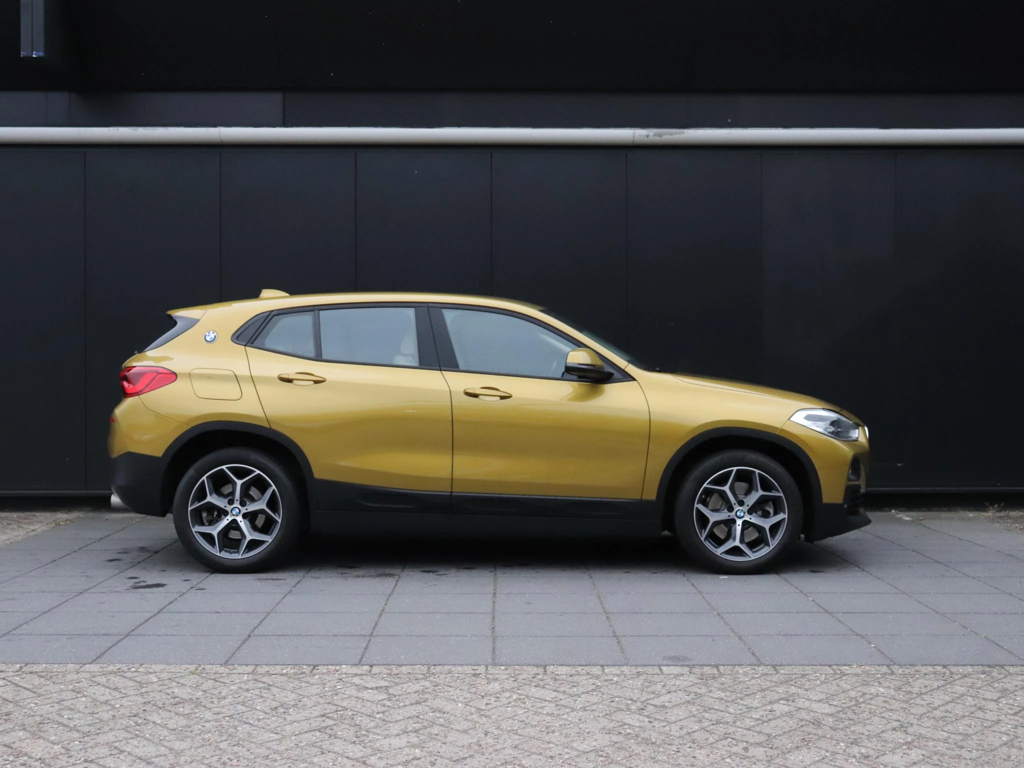 Hoofdafbeelding BMW X2