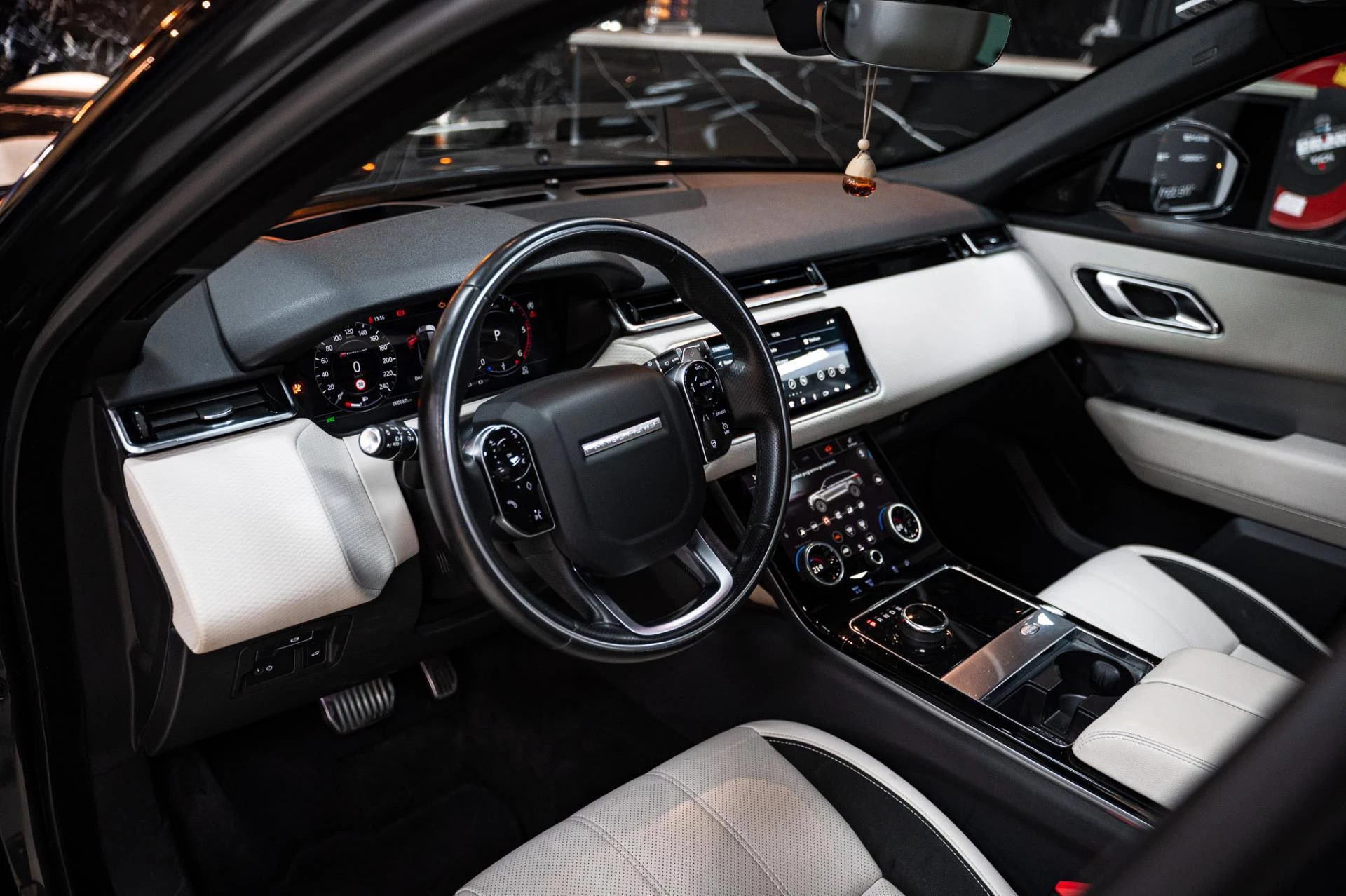 Hoofdafbeelding Land Rover Range Rover Velar
