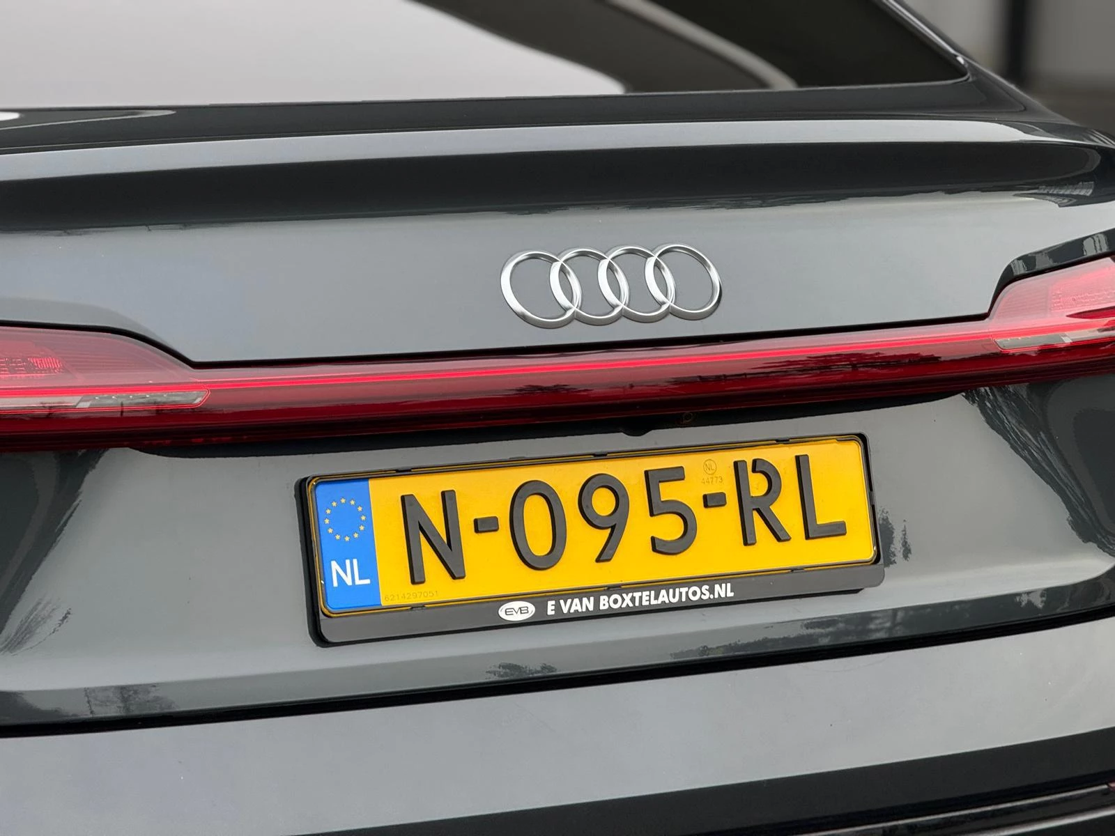 Hoofdafbeelding Audi e-tron