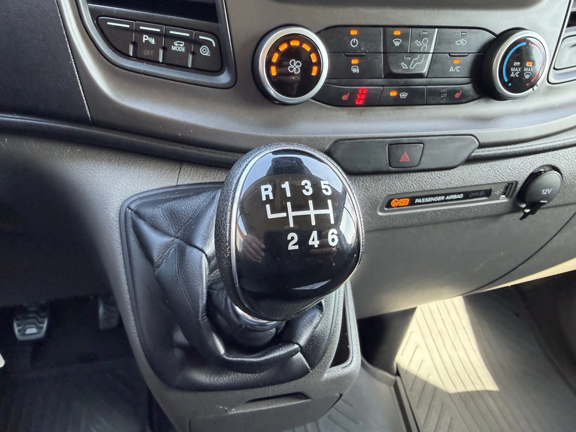 Hoofdafbeelding Ford Transit Custom