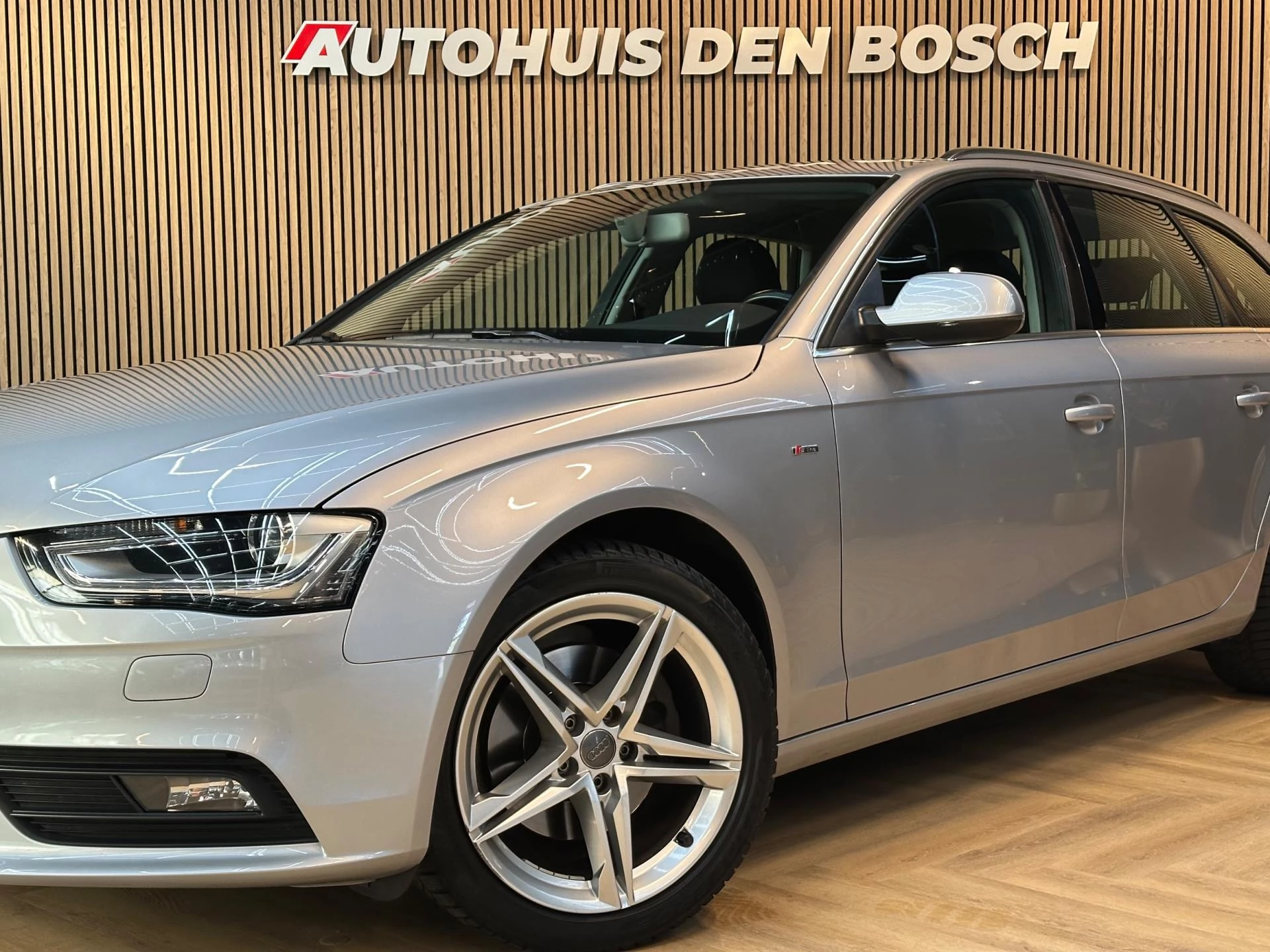 Hoofdafbeelding Audi A4