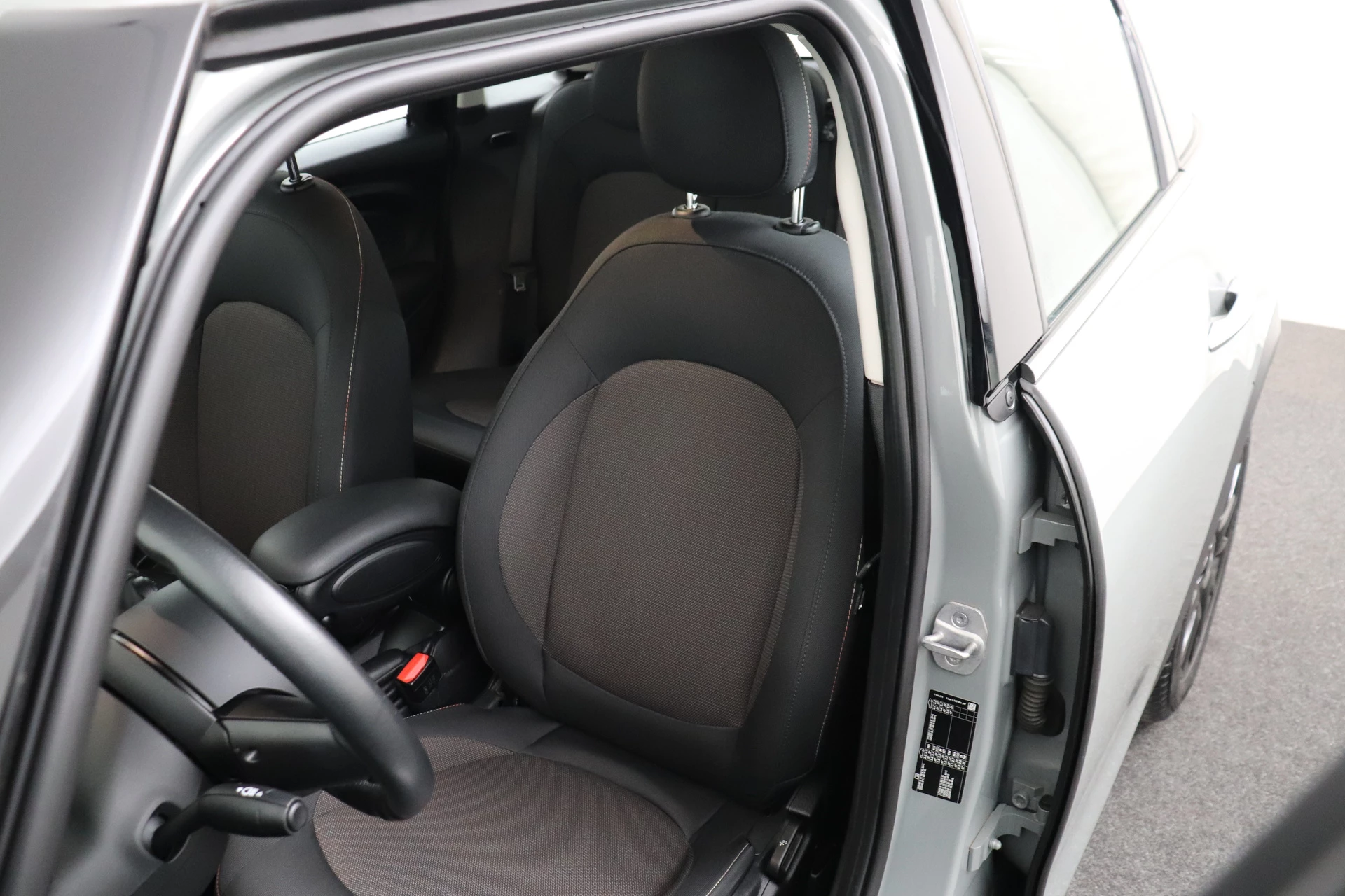 Hoofdafbeelding MINI 5-deurs
