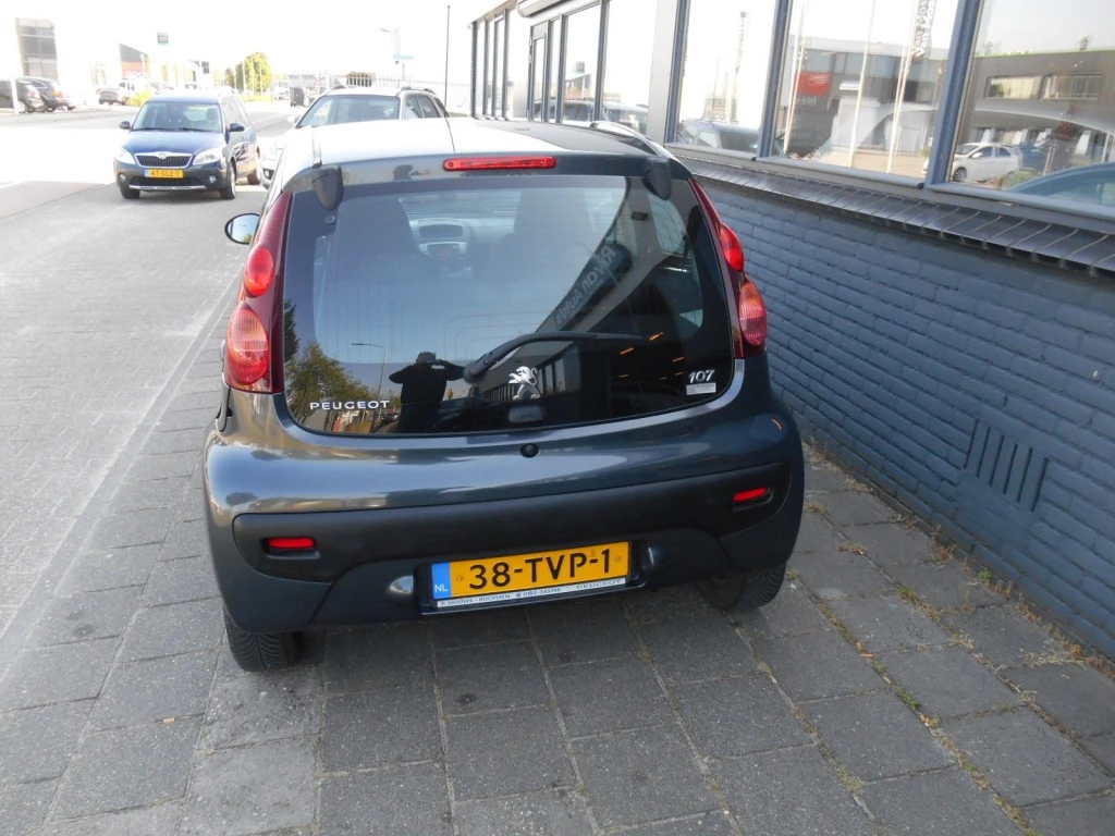 Hoofdafbeelding Peugeot 107