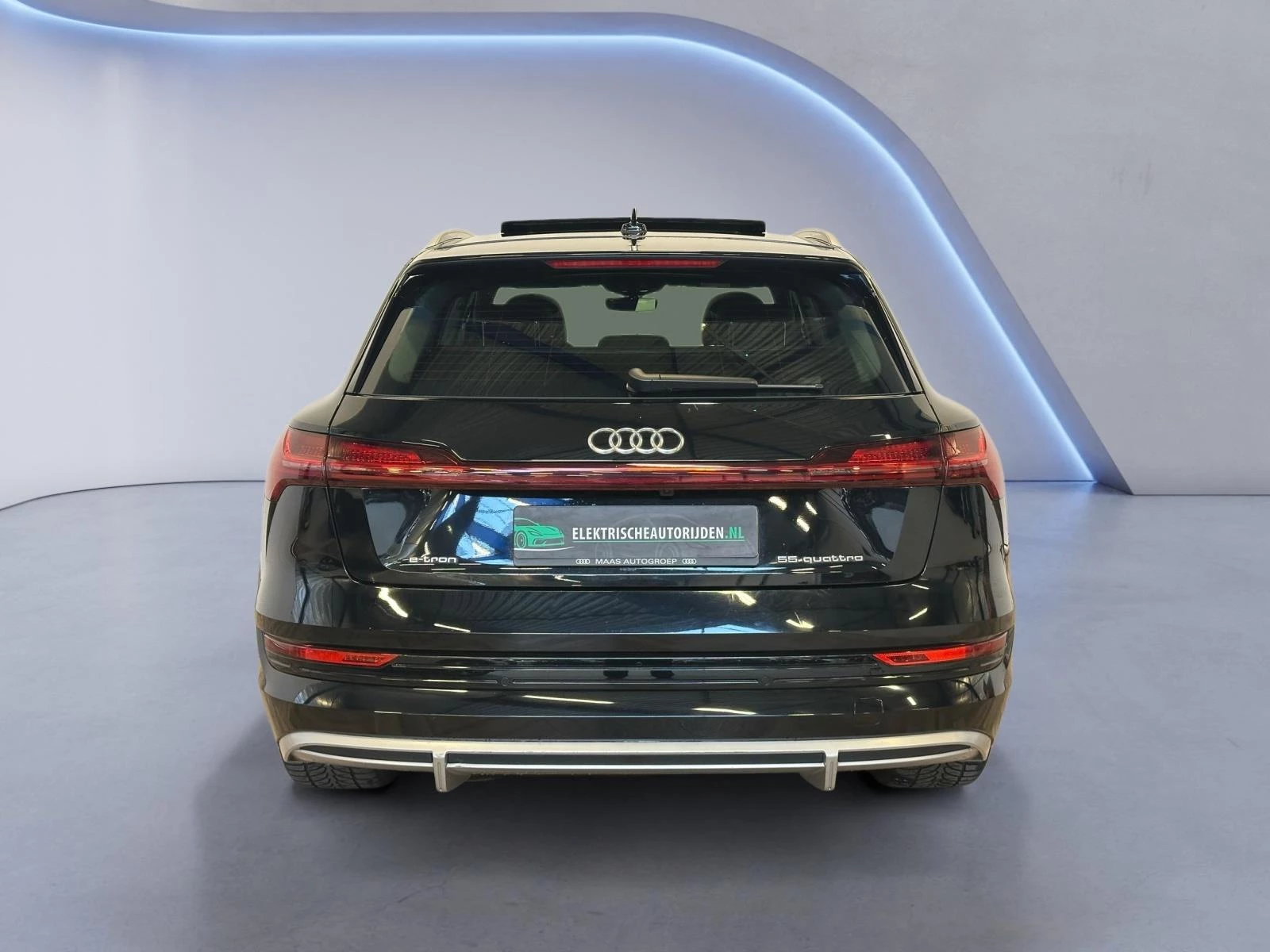 Hoofdafbeelding Audi e-tron