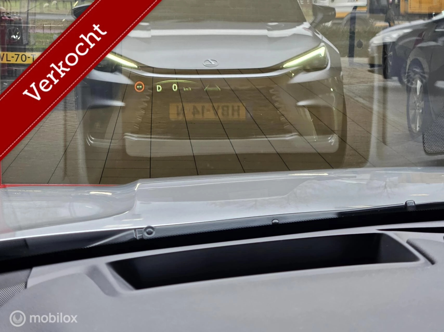 Hoofdafbeelding Lexus LBX