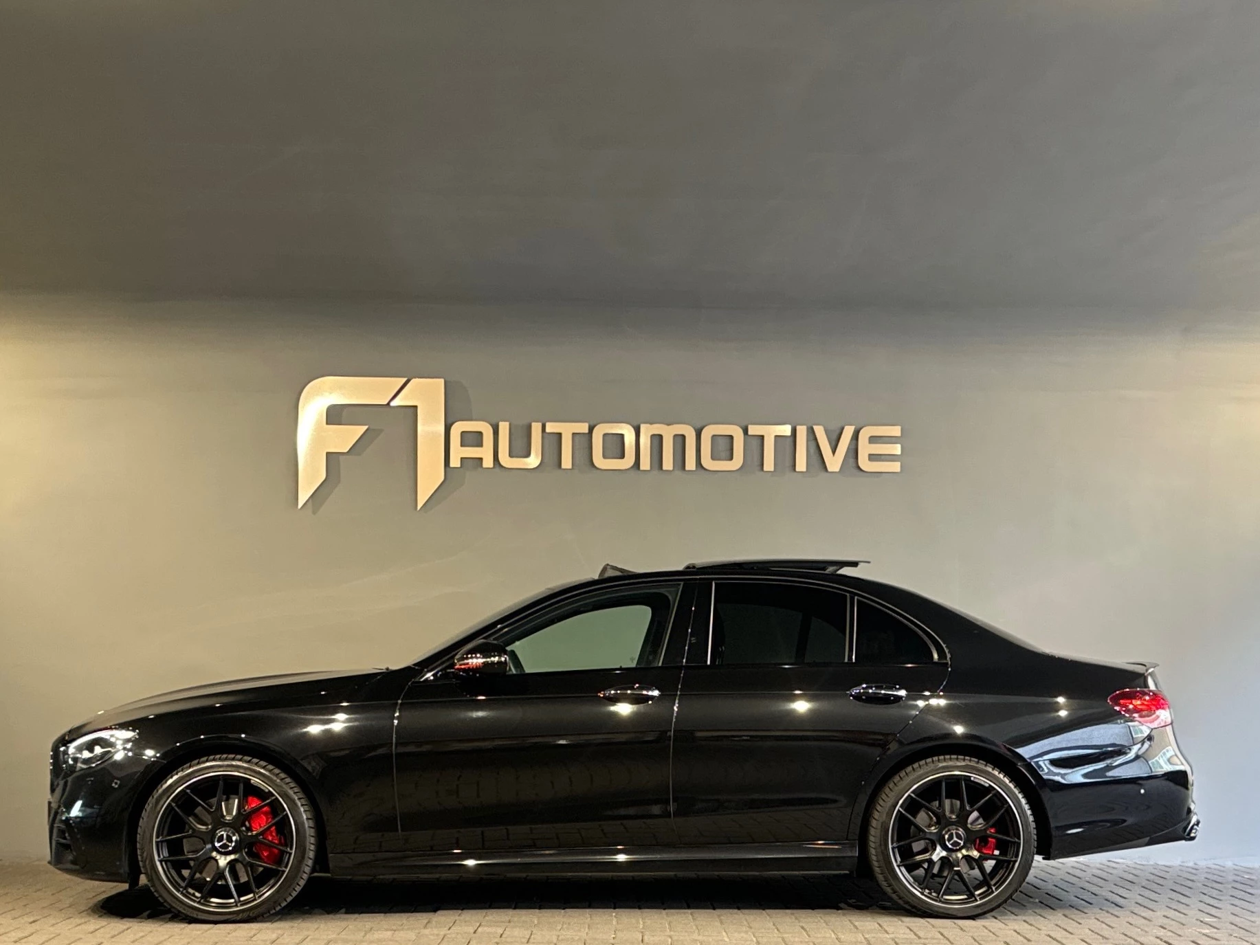 Hoofdafbeelding Mercedes-Benz E-Klasse