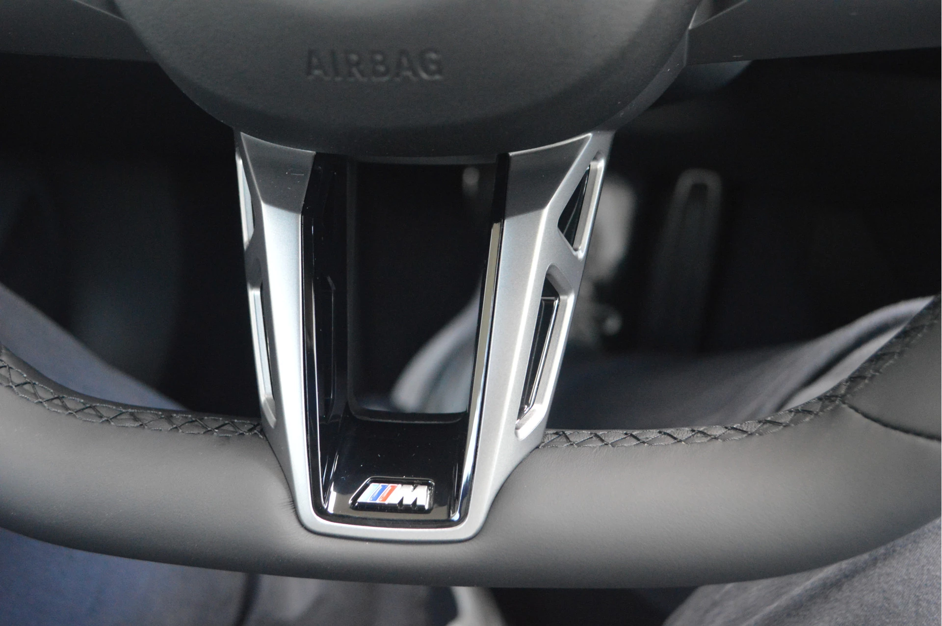 Hoofdafbeelding BMW i5