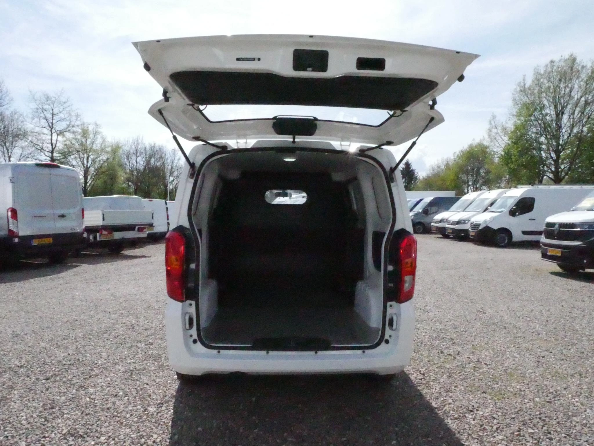 Hoofdafbeelding BYD ETP3