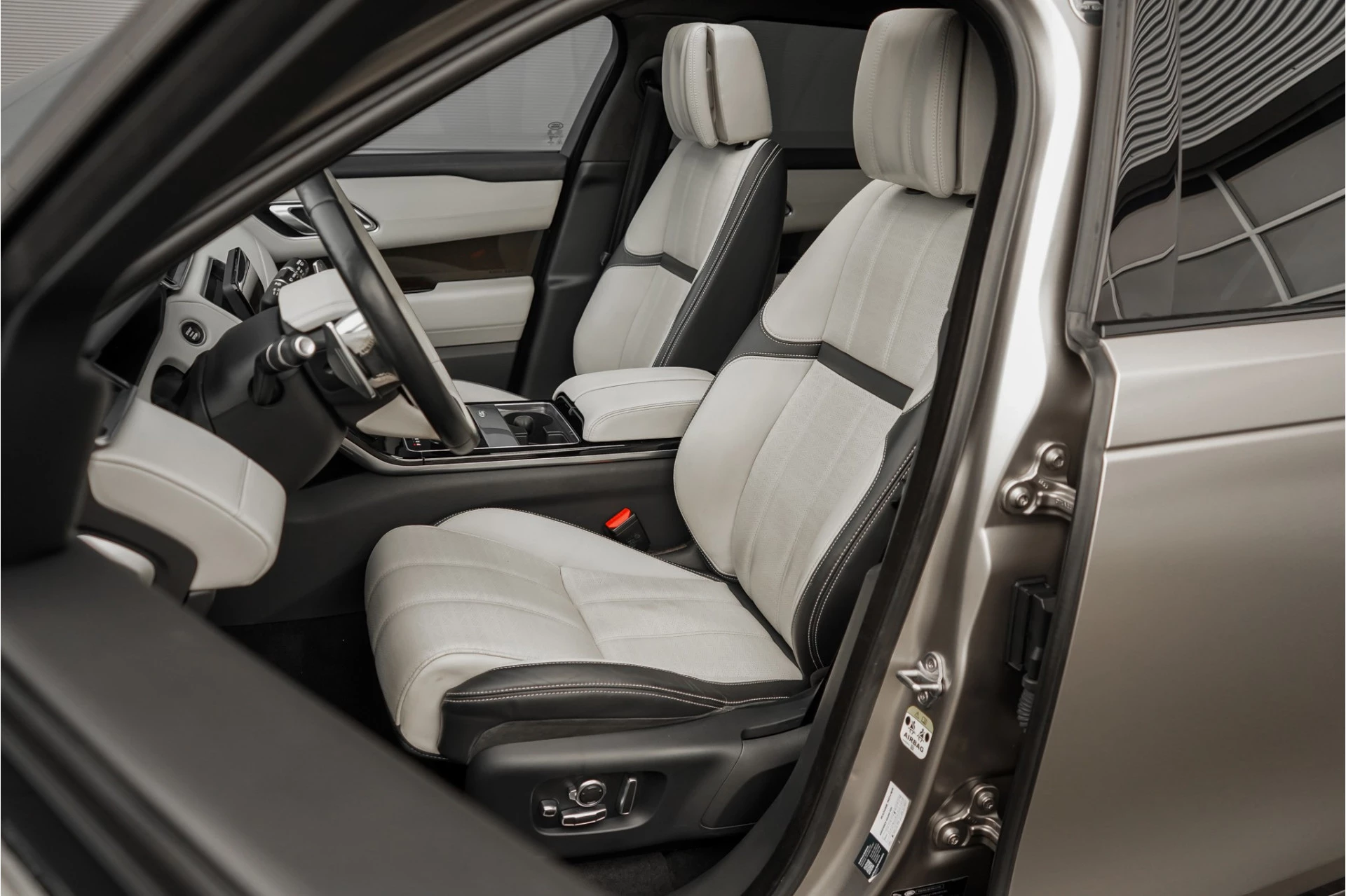 Hoofdafbeelding Land Rover Range Rover Velar