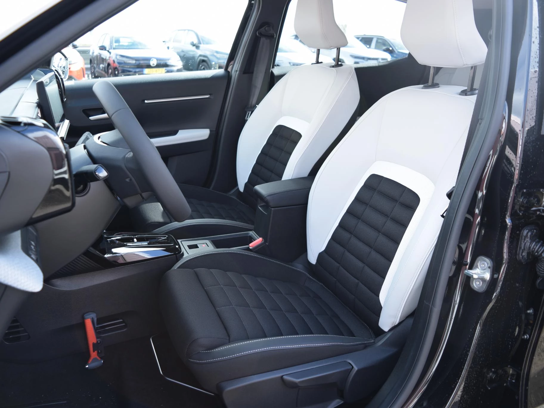 Hoofdafbeelding Citroën ë-C3 Aircross