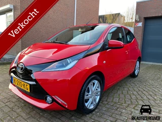 Hoofdafbeelding Toyota Aygo Toyota Aygo 1.0 VVT-i x-wave / Cabrio/ Camera / 5drs