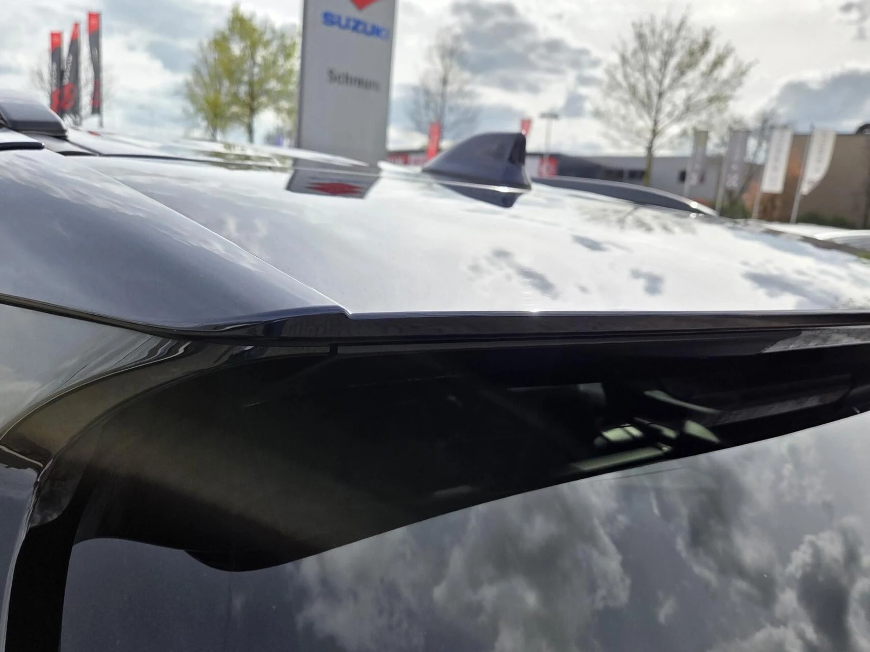 Hoofdafbeelding Suzuki Across