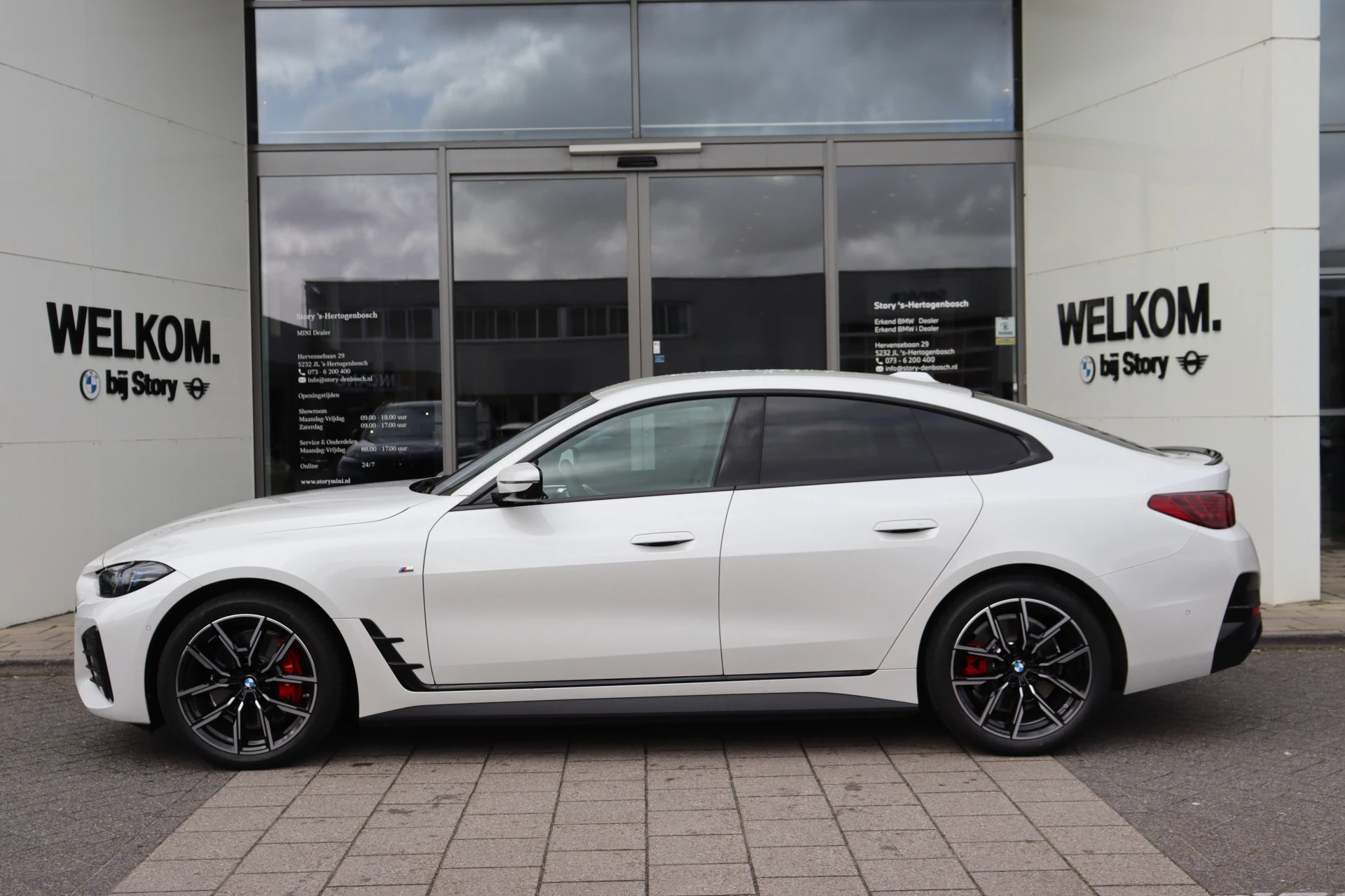 Hoofdafbeelding BMW i4